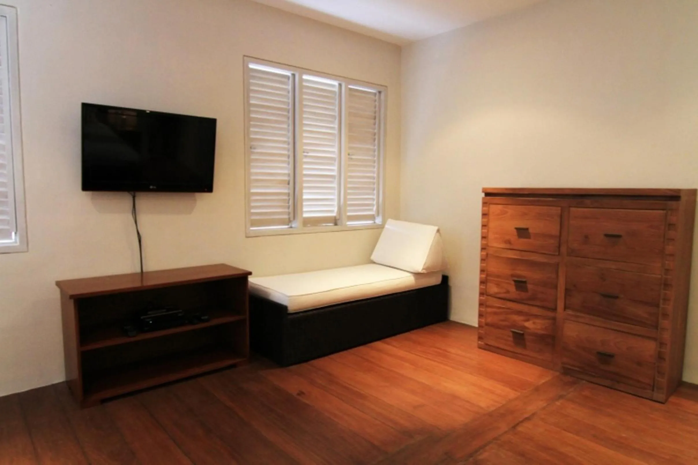 TV and multimedia, Bed in Sun Shoot Villas Seminyak