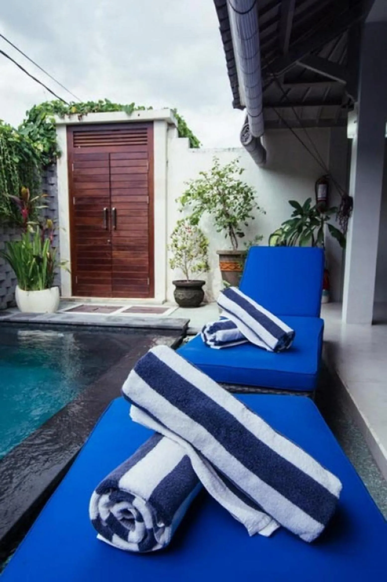Seating area in Sun Shoot Villas Seminyak