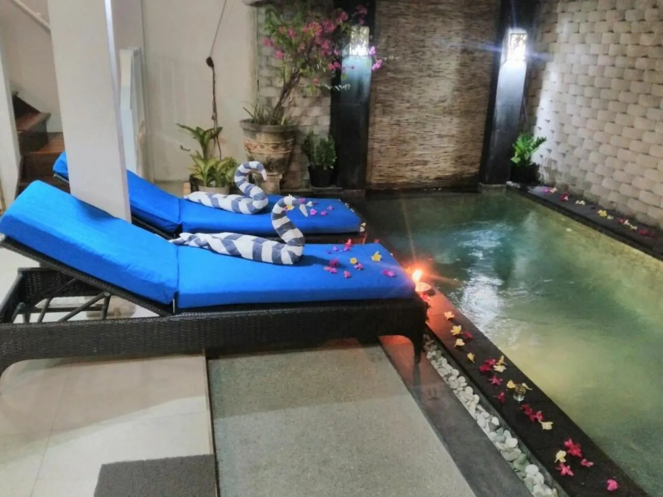 Swimming pool in Sun Shoot Villas Seminyak