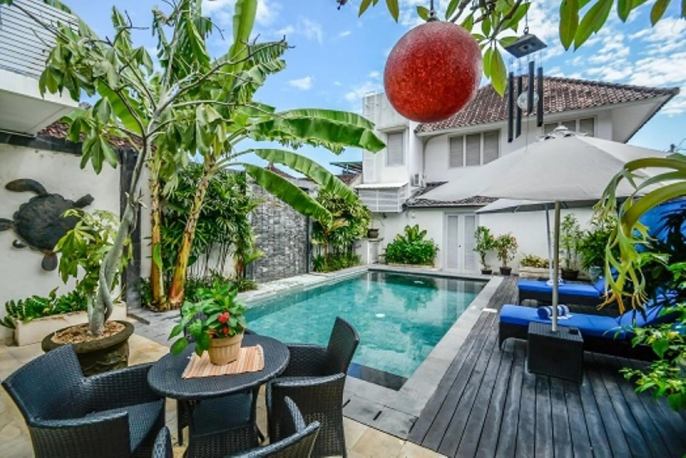 Seating area in Sun Shoot Villas Seminyak