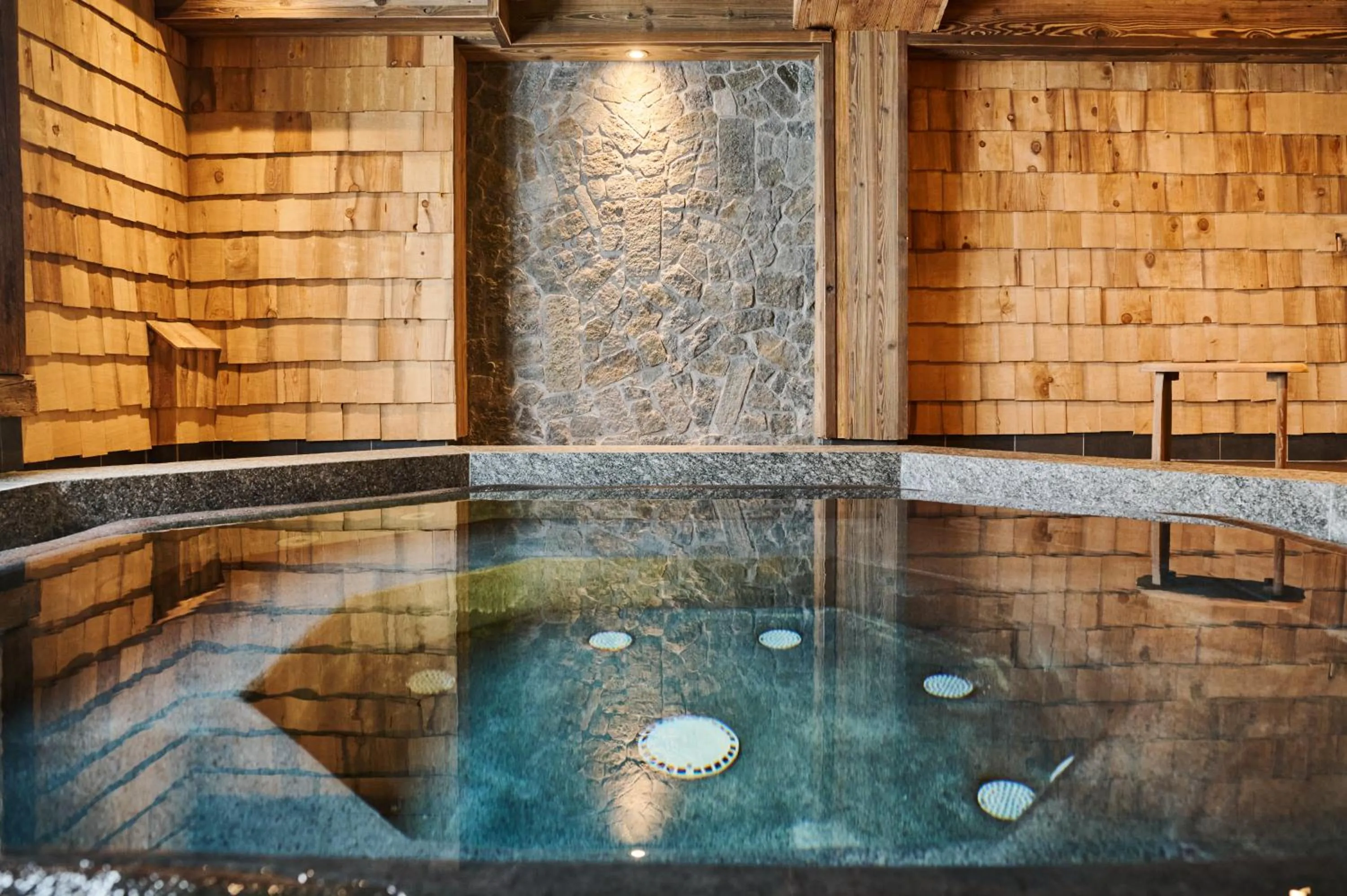 Hot Tub in Les Suites – Maison Bouvier