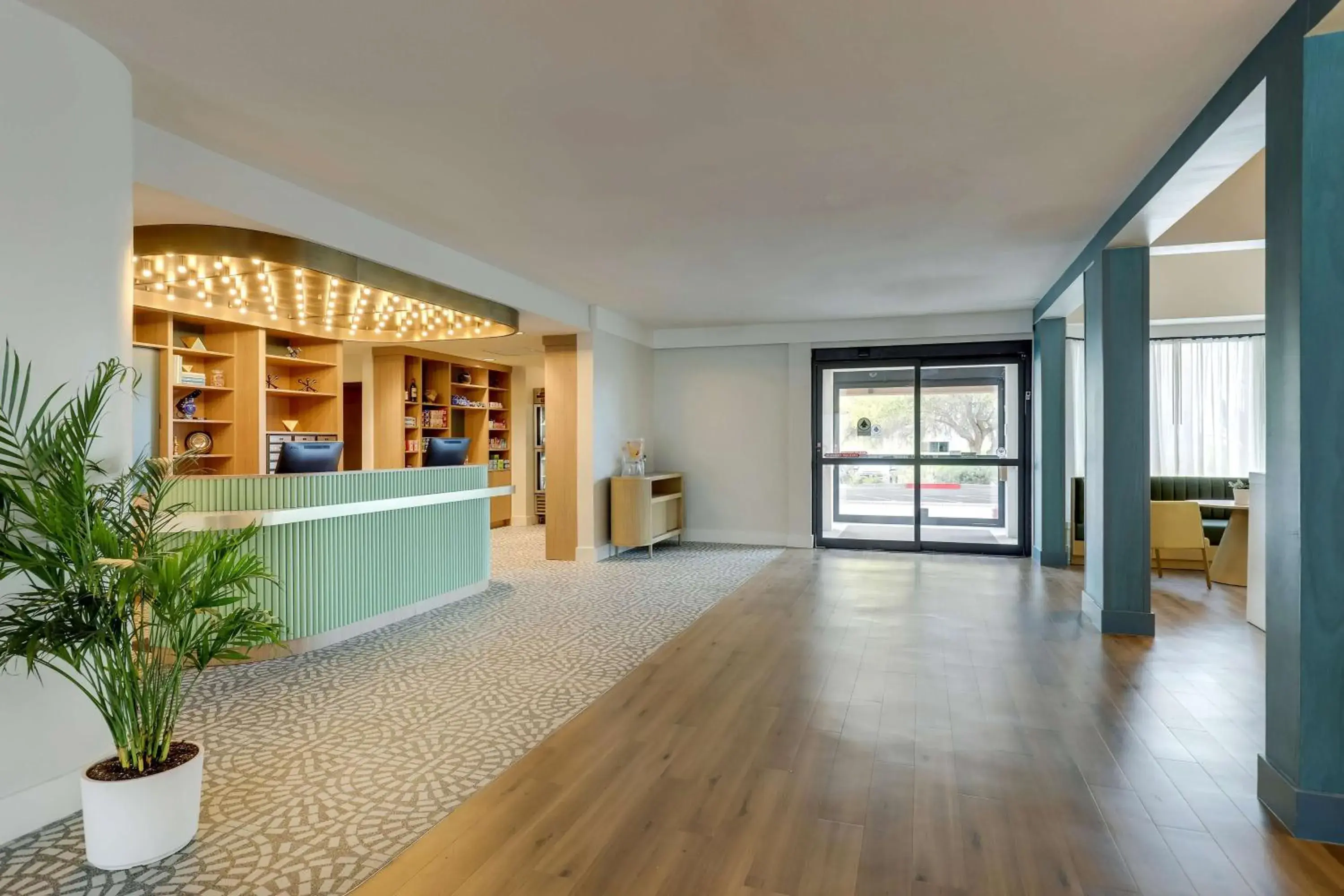 Lobby or reception in Sonesta Select Scottsdale at Mayo Clinic Campus Lobby or reception in Sonesta Select Scottsdale at Mayo Clinic Campus