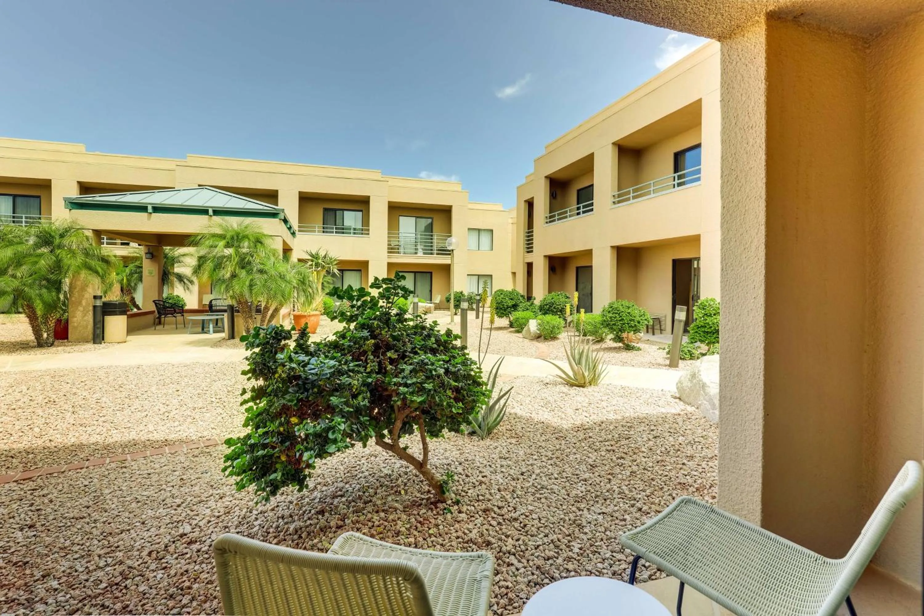 Bedroom in Sonesta Select Scottsdale at Mayo Clinic Campus