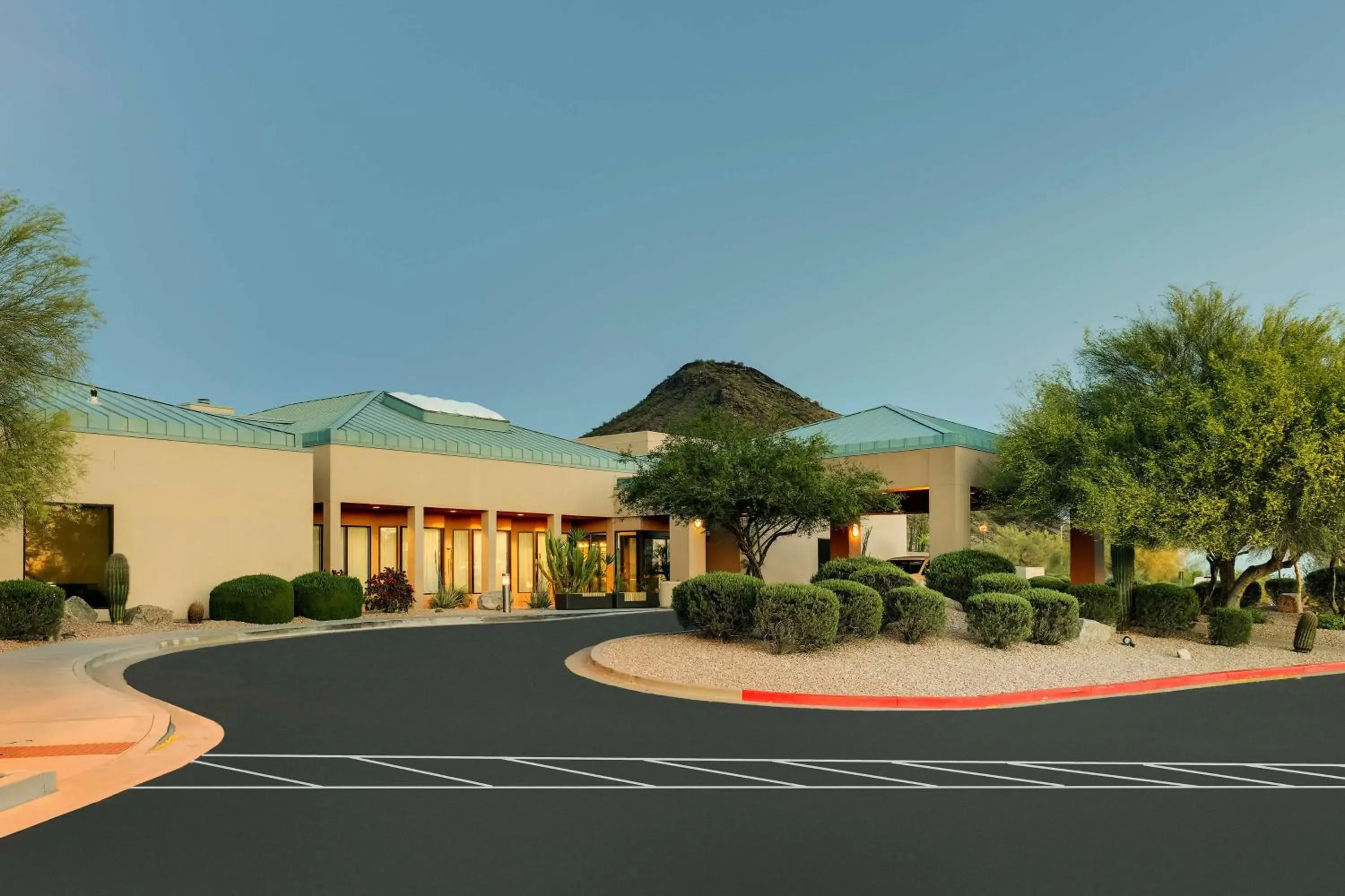 Property building in Sonesta Select Scottsdale at Mayo Clinic Campus Property building in Sonesta Select Scottsdale at Mayo Clinic Campus