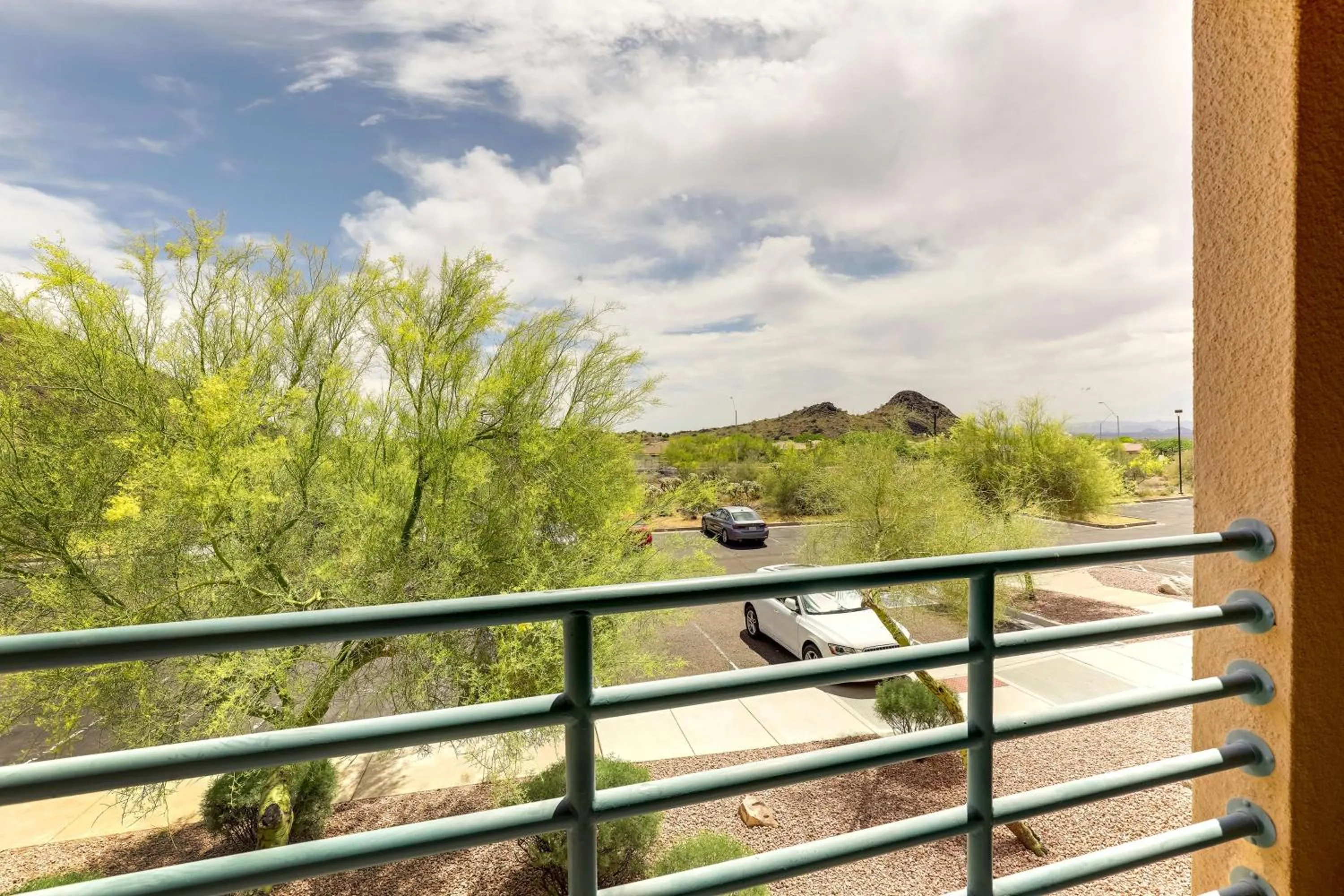Bedroom in Sonesta Select Scottsdale at Mayo Clinic Campus