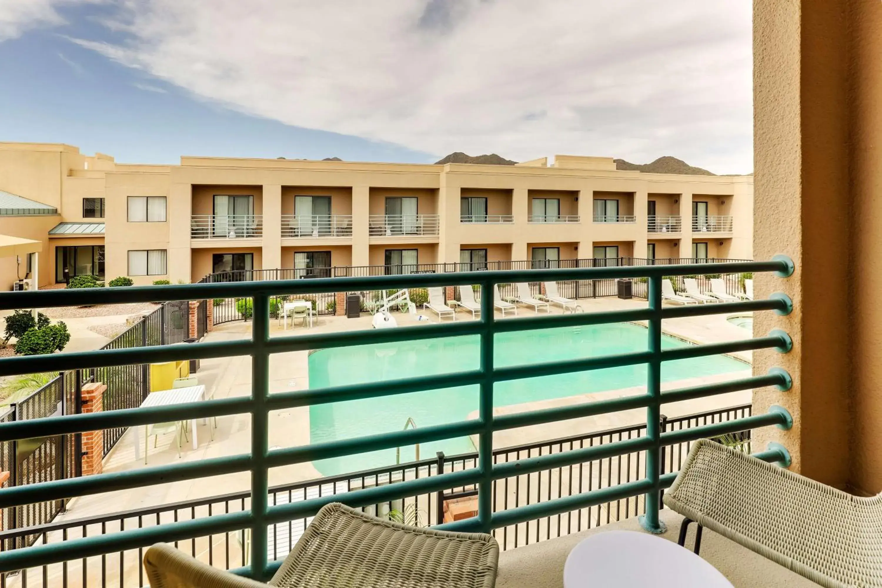 One Bedroom Suite Two Doubles in Sonesta Select Scottsdale at Mayo Clinic Campus One Bedroom Suite Two Doubles in Sonesta Select Scottsdale at Mayo Clinic Campus