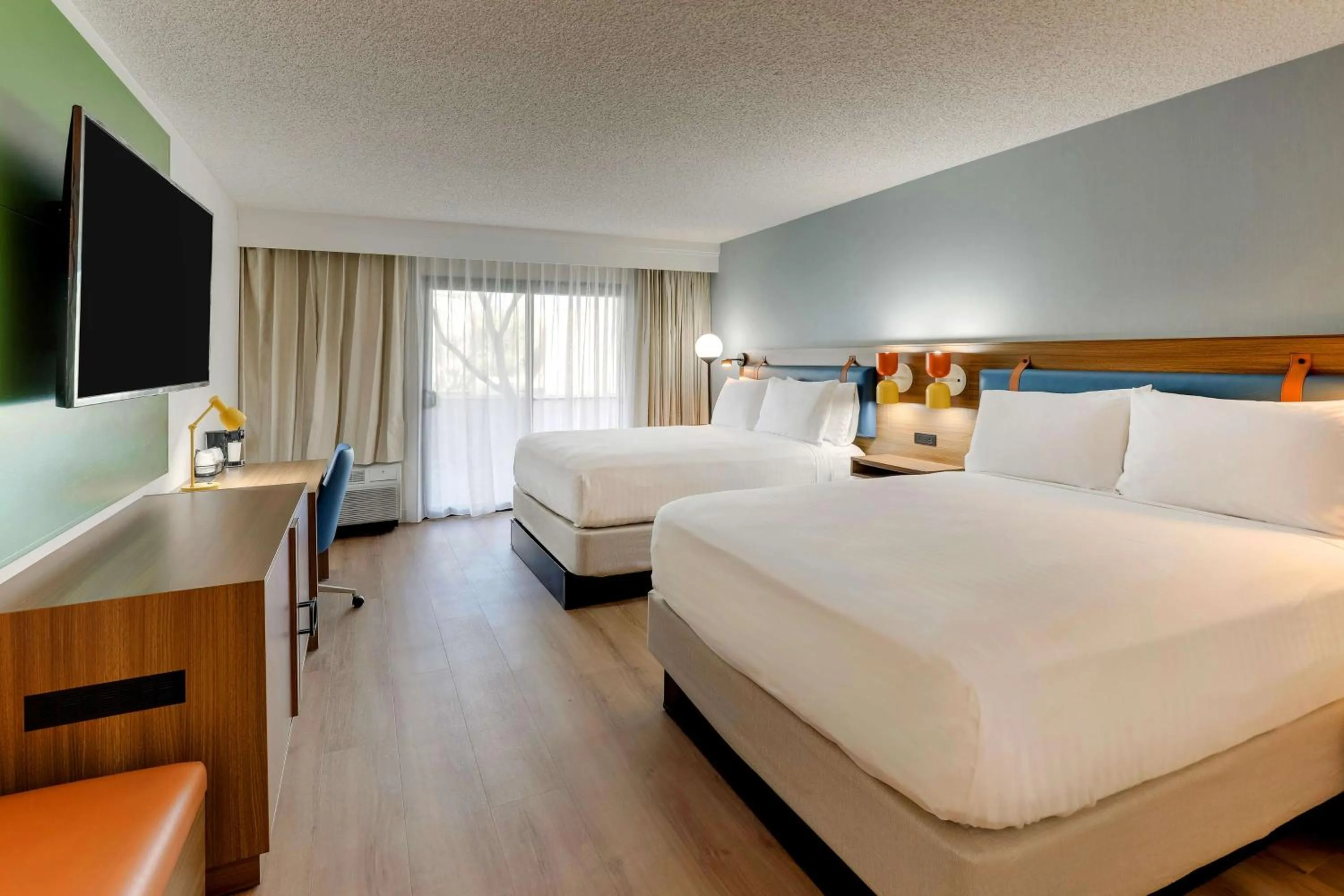 Bedroom in Sonesta Select Scottsdale at Mayo Clinic Campus