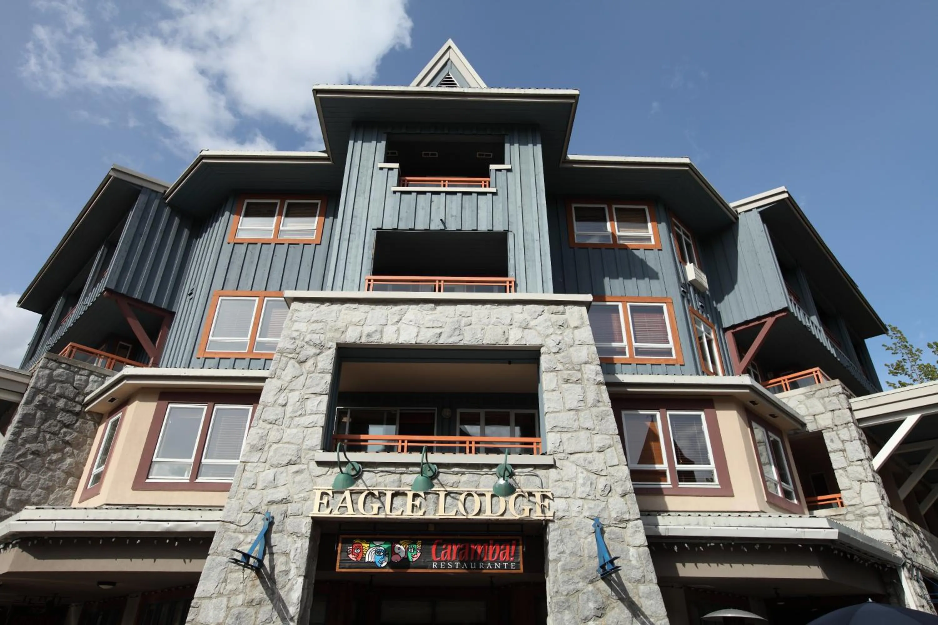 Town Plaza, Unit 256