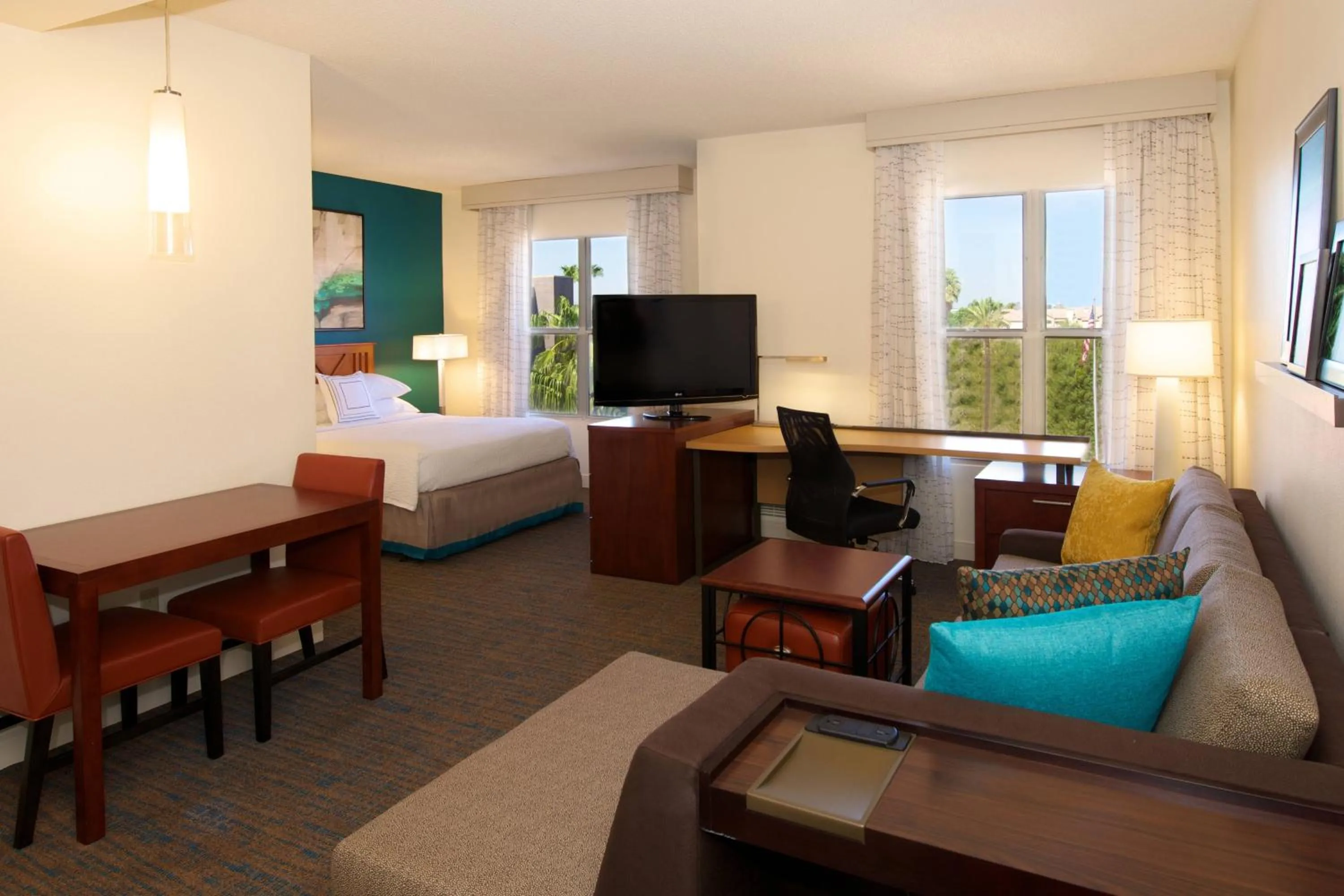 Bedroom, Bed in Residence Inn by Marriott Phoenix Airport