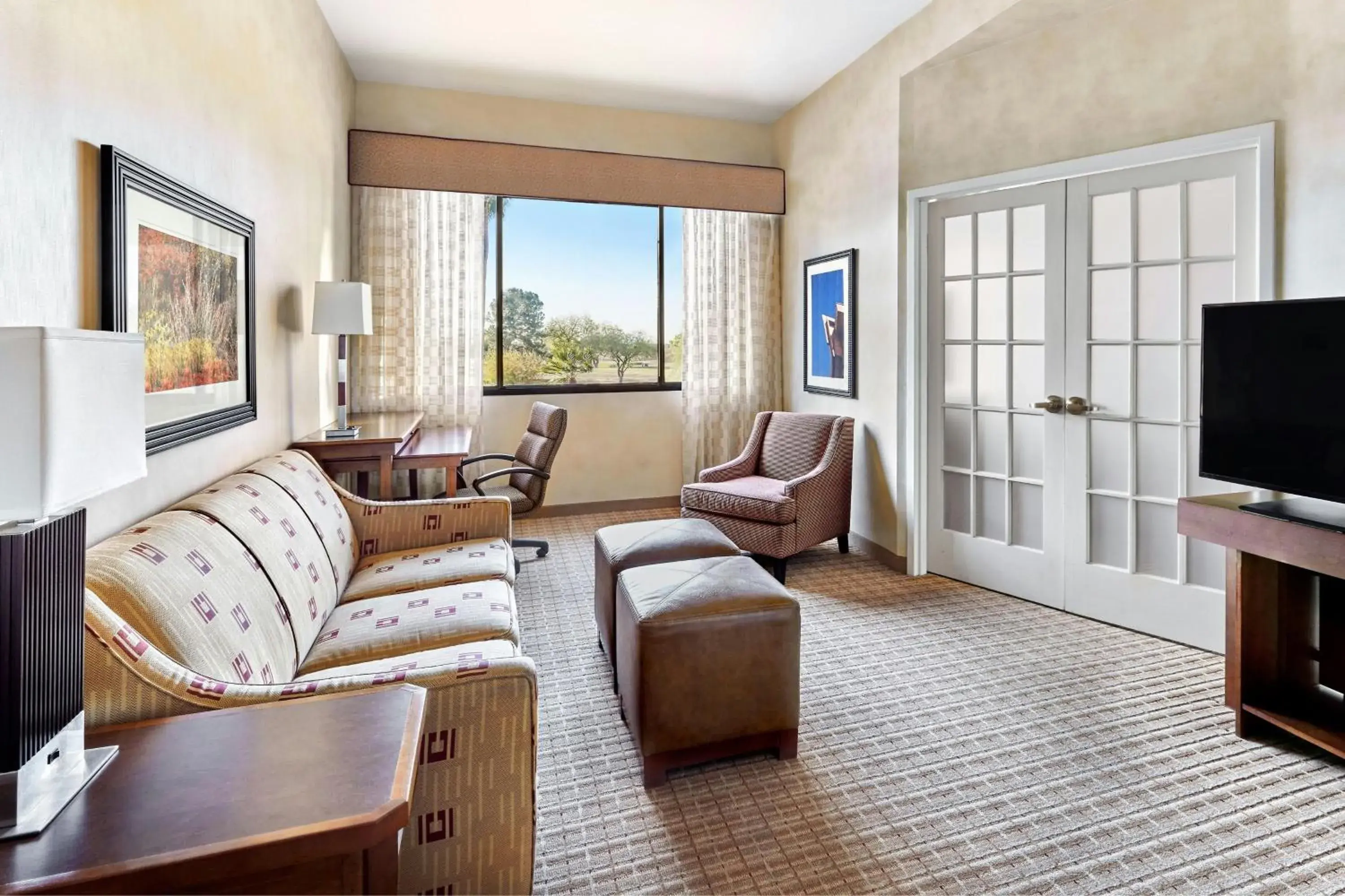 One-Bedroom King Suite with Sofa Bed and Roll-in Shower - Mobility and Hearing Accessible in Scottsdale Marriott at McDowell Mountains One-Bedroom King Suite with Sofa Bed and Roll-in Shower - Mobility and Hearing Accessible in Scottsdale Marriott at McDowell Mountains