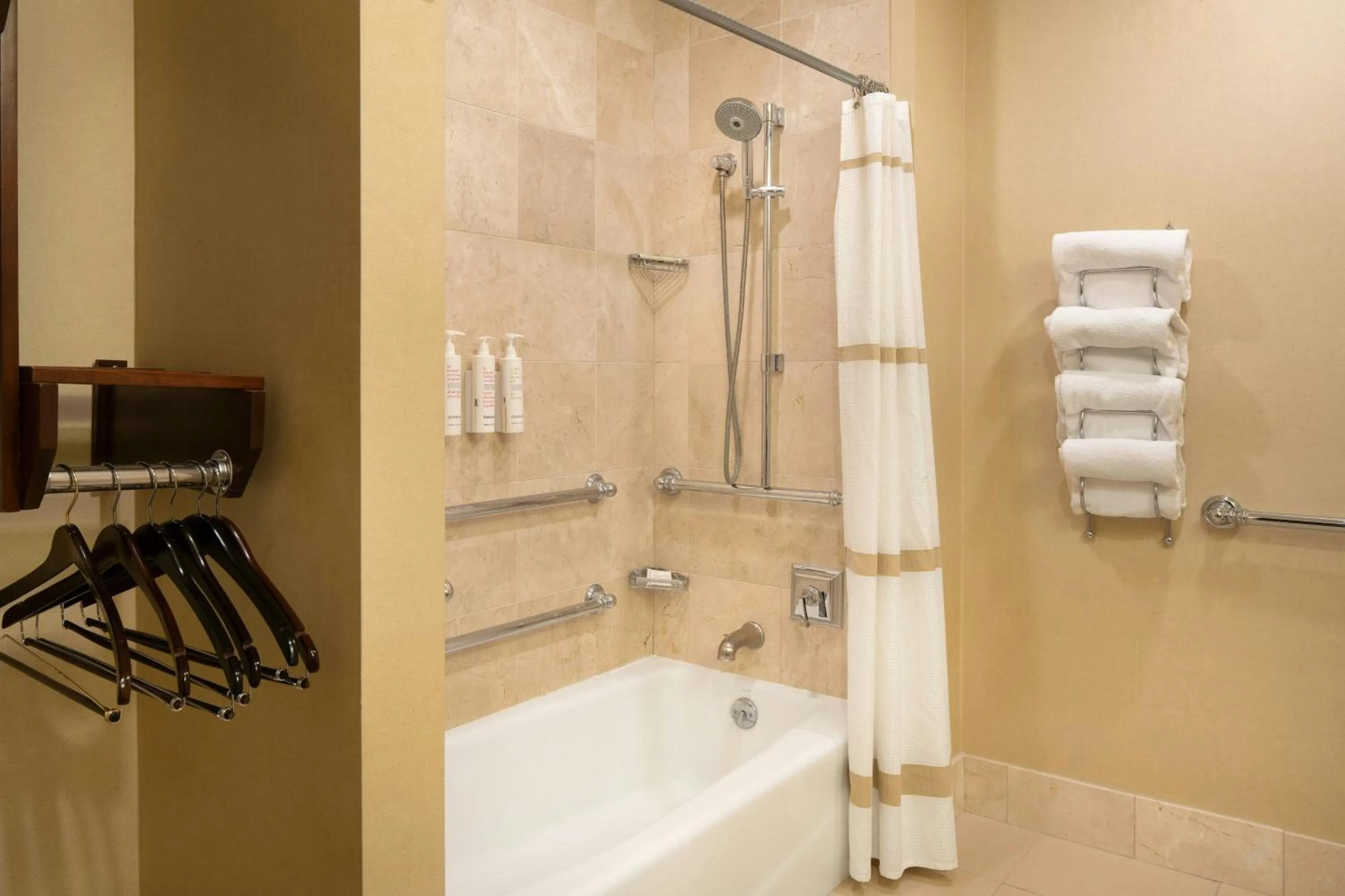 Bathroom in Scottsdale Marriott at McDowell Mountains