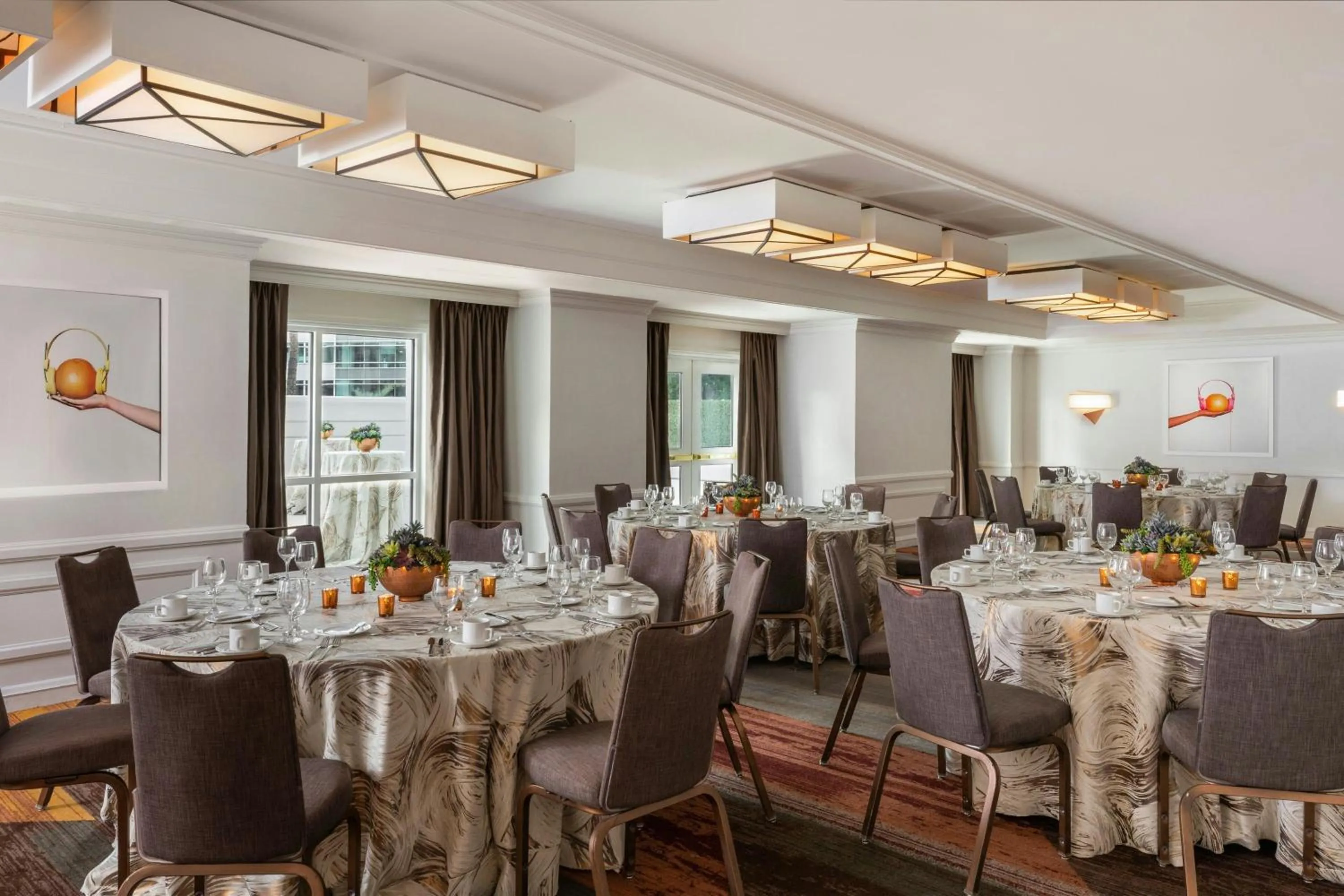 Meeting/conference room in The Camby, Autograph Collection