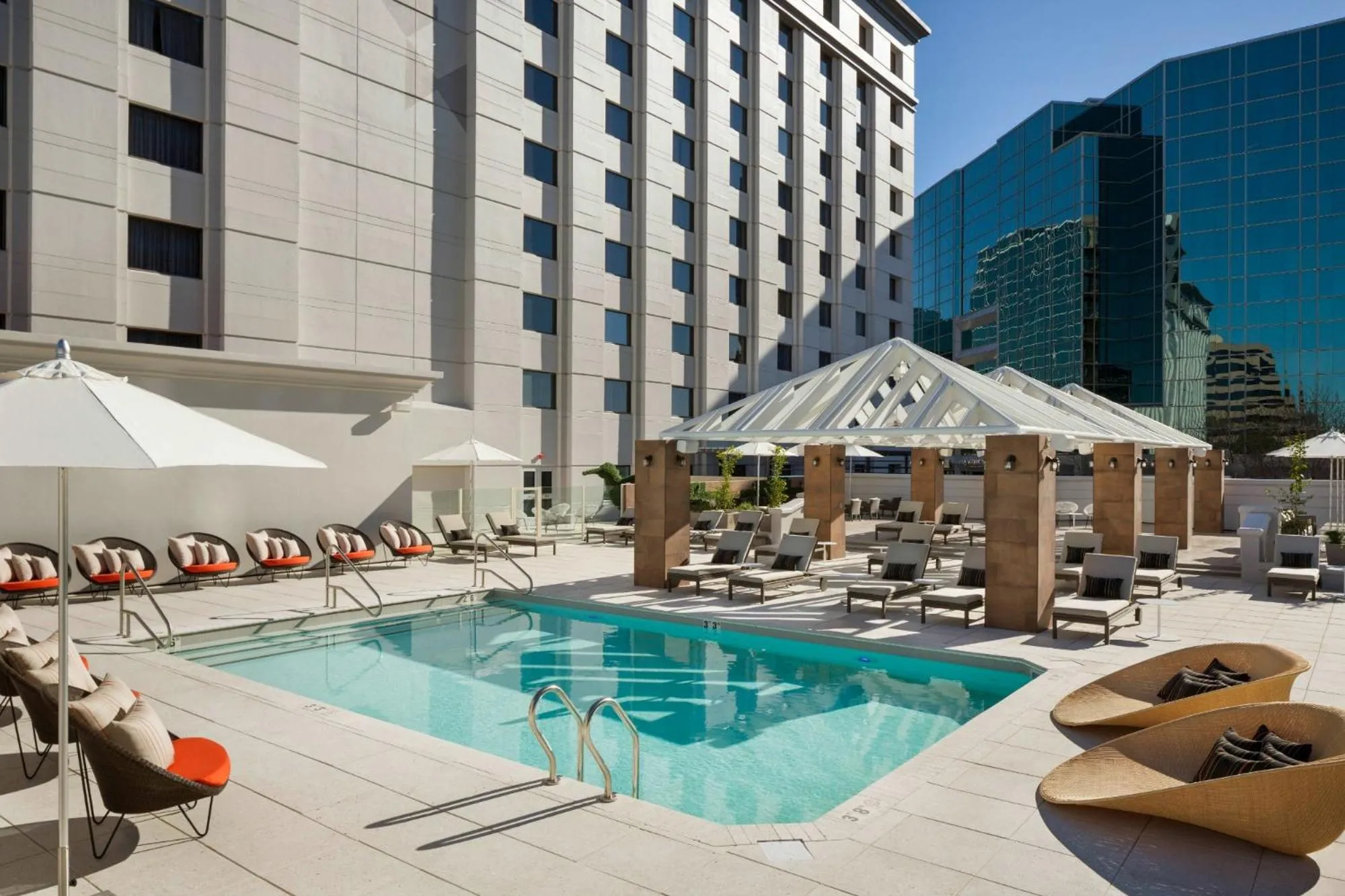 Swimming pool in The Camby, Autograph Collection
