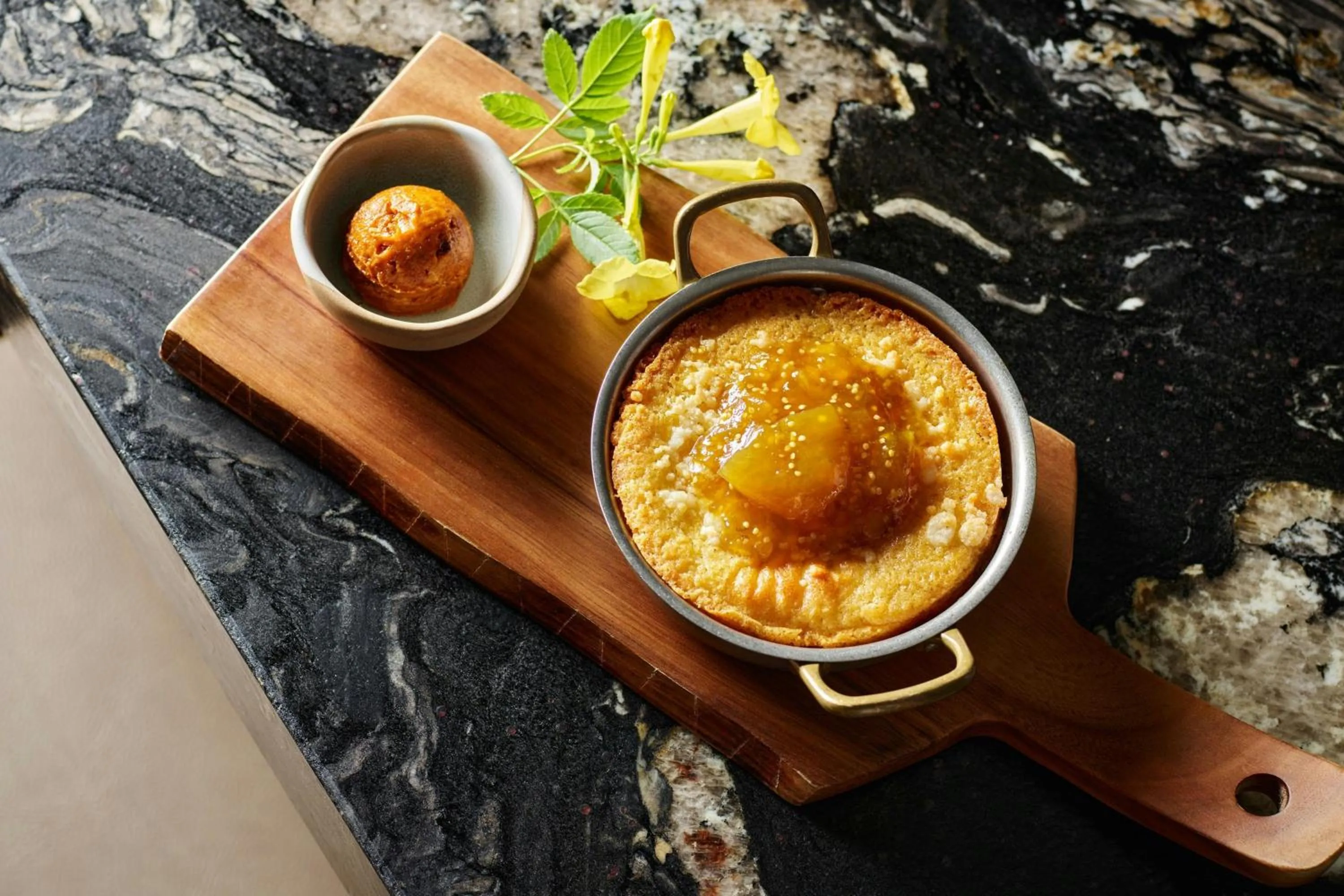 Restaurant/places to eat in The Camby, Autograph Collection