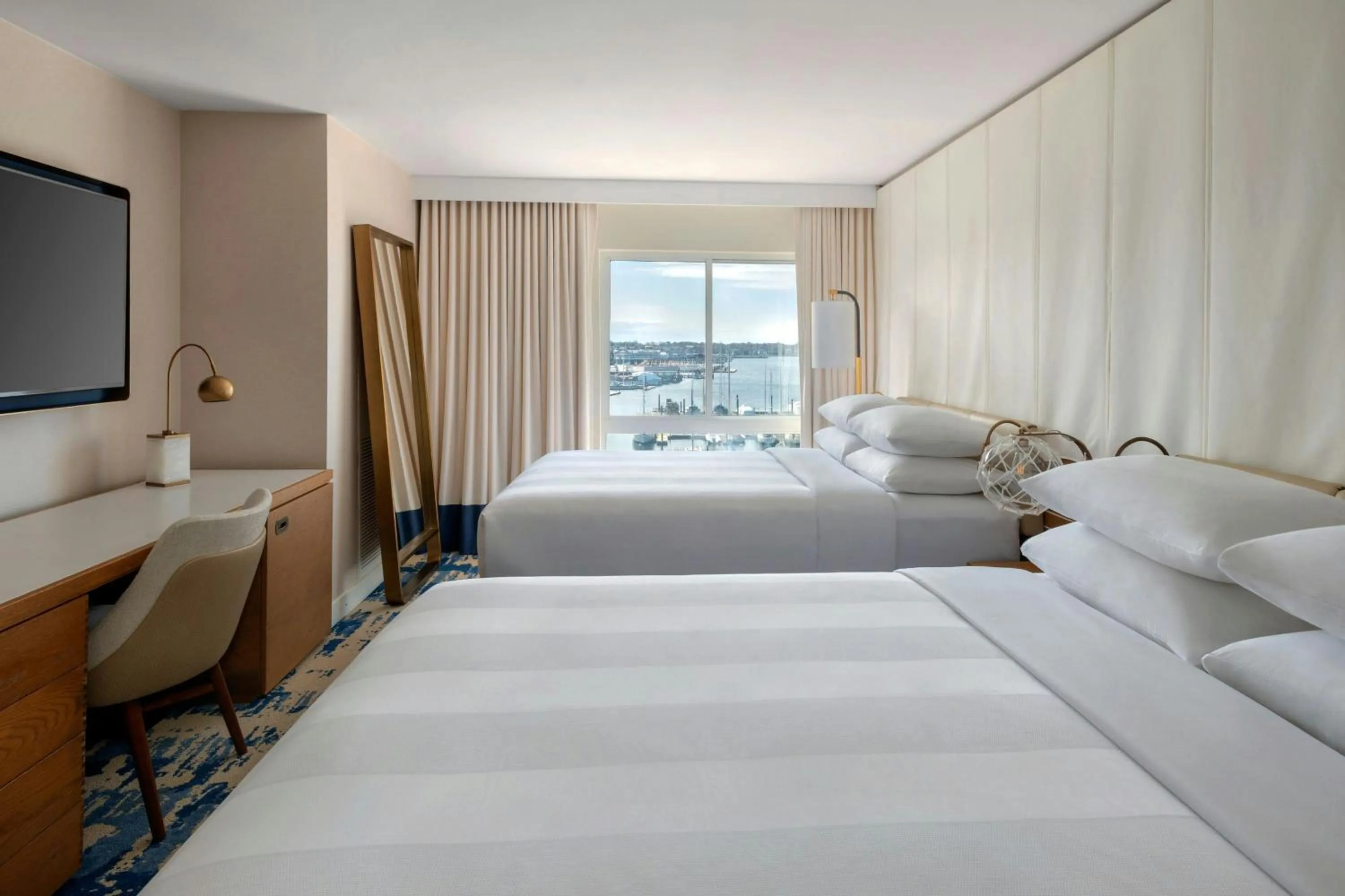 Photo of the whole room, Bed in Newport Marriott Hotel & Spa