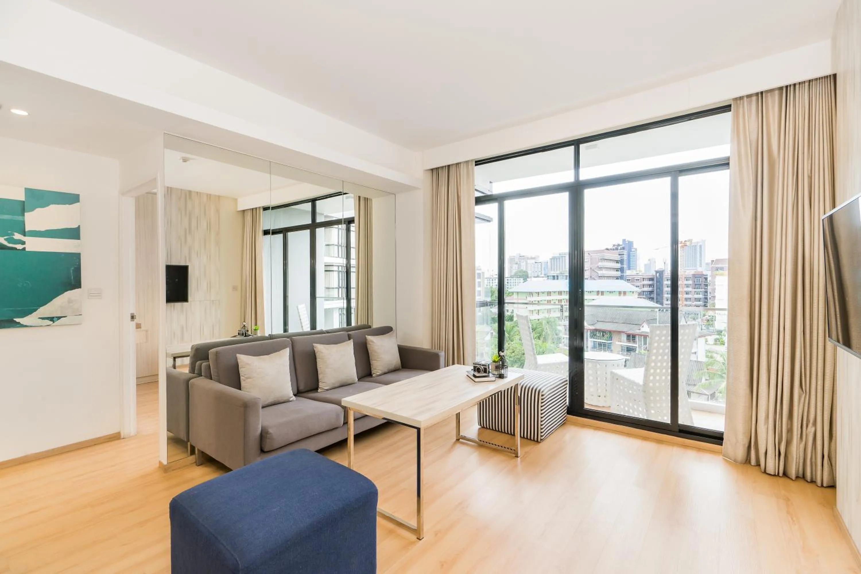 Living room in Arden Hotel and Residence by At Mind