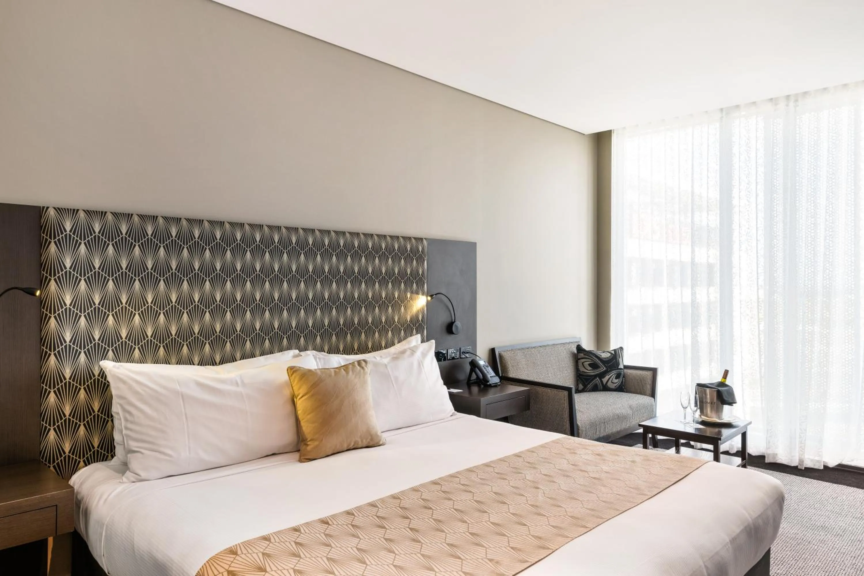 Bed in Pullman Brisbane Airport