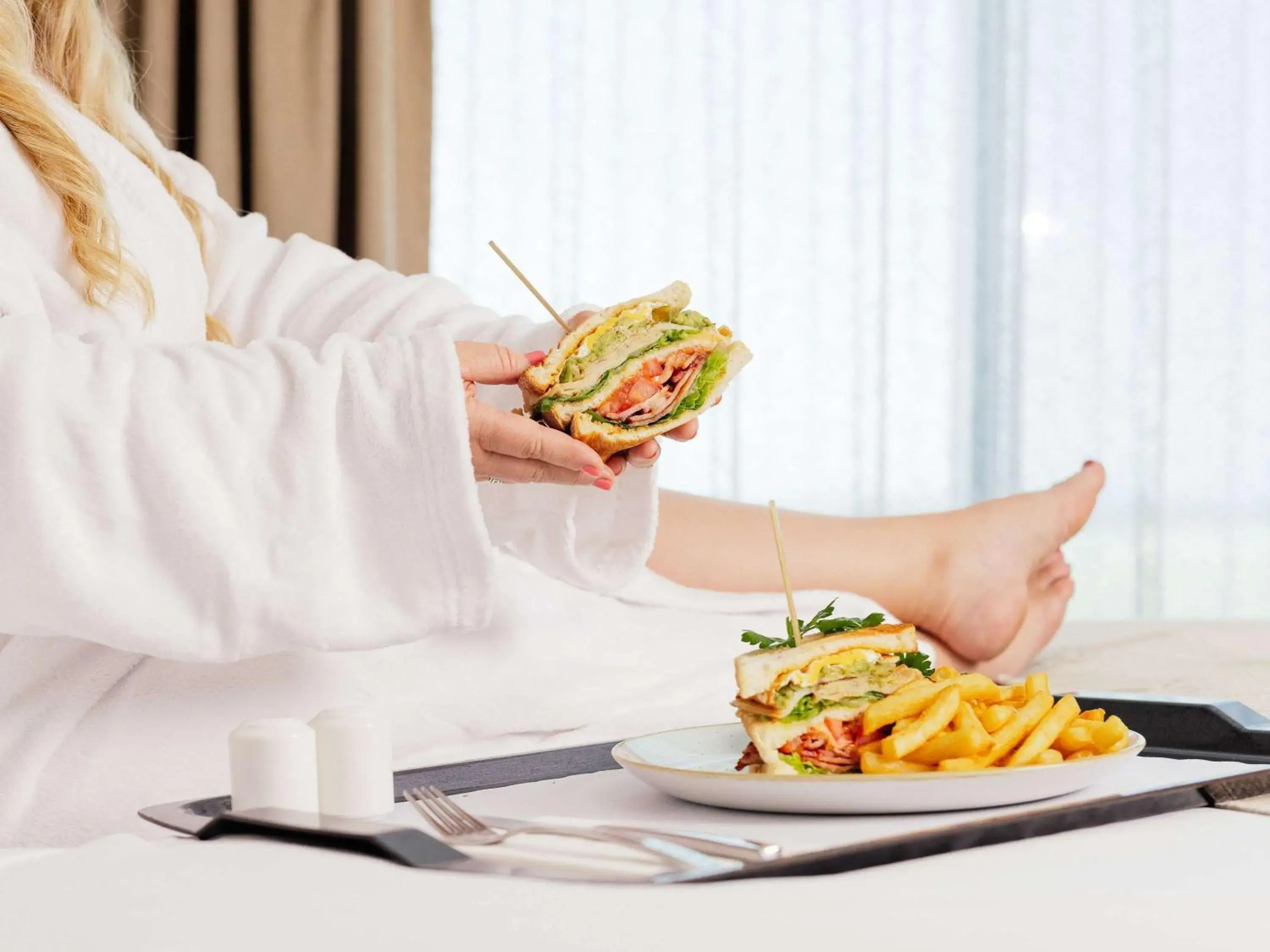 Bedroom in Pullman Brisbane Airport Bedroom in Pullman Brisbane Airport