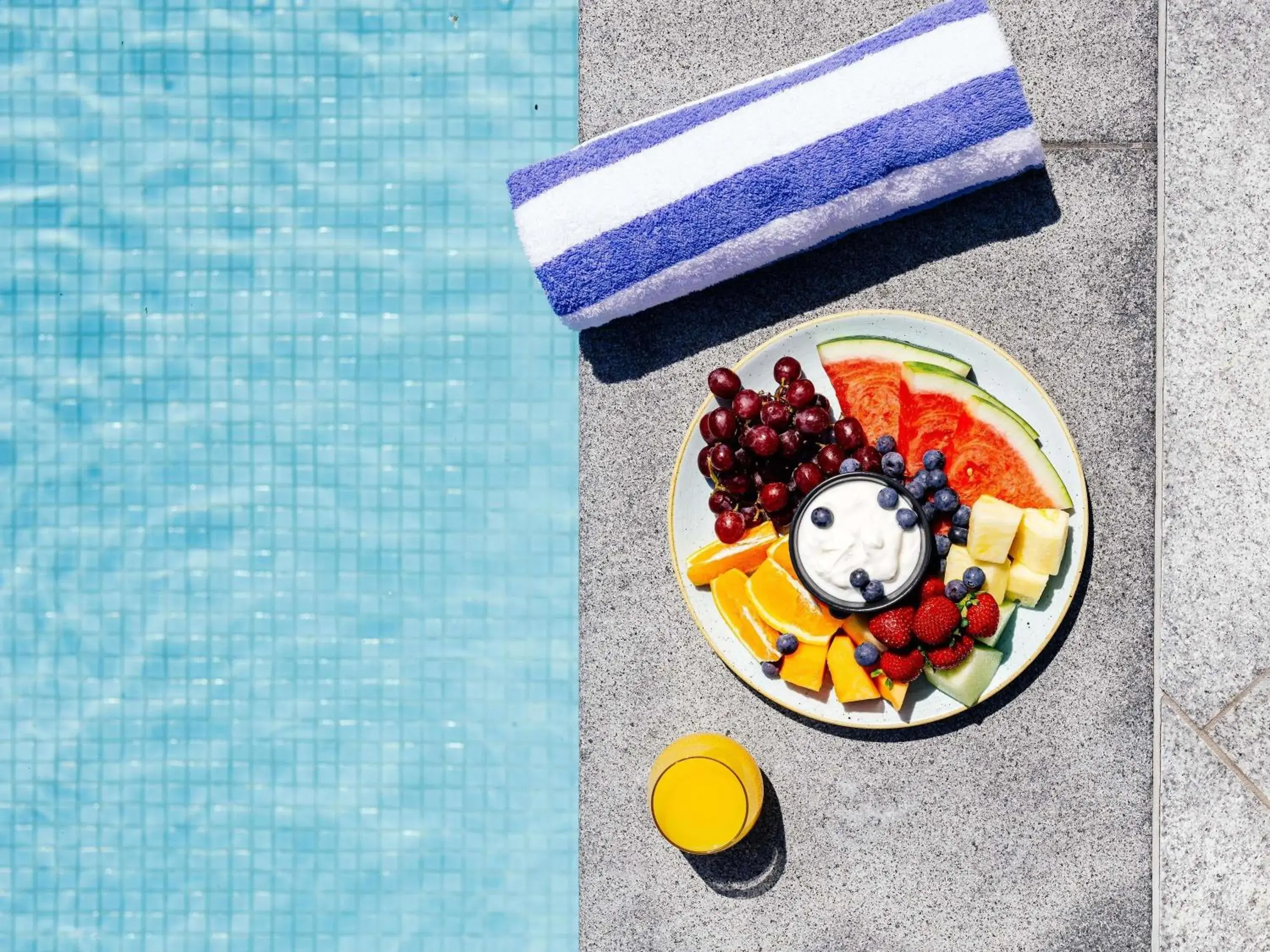 Pool view in Pullman Brisbane Airport Pool view in Pullman Brisbane Airport