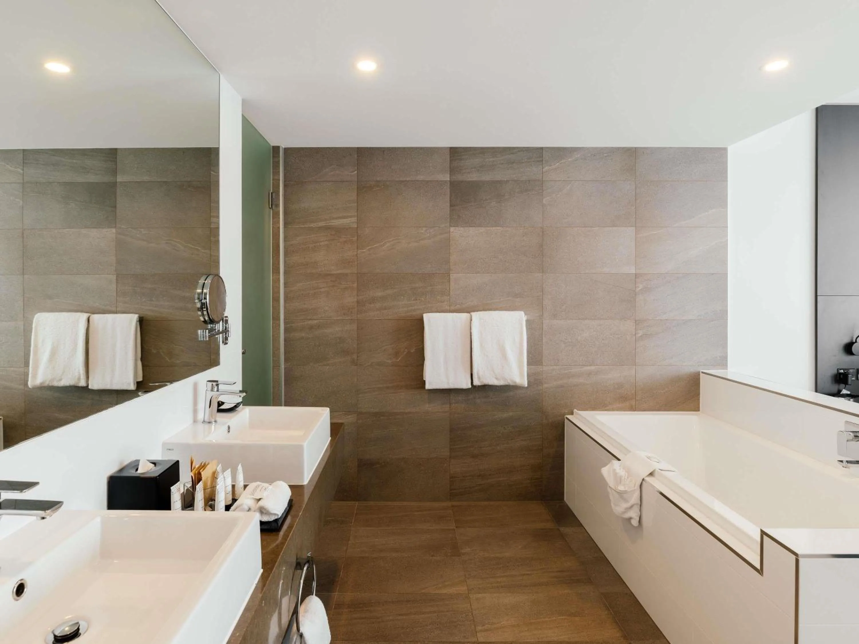 Bedroom in Pullman Brisbane Airport