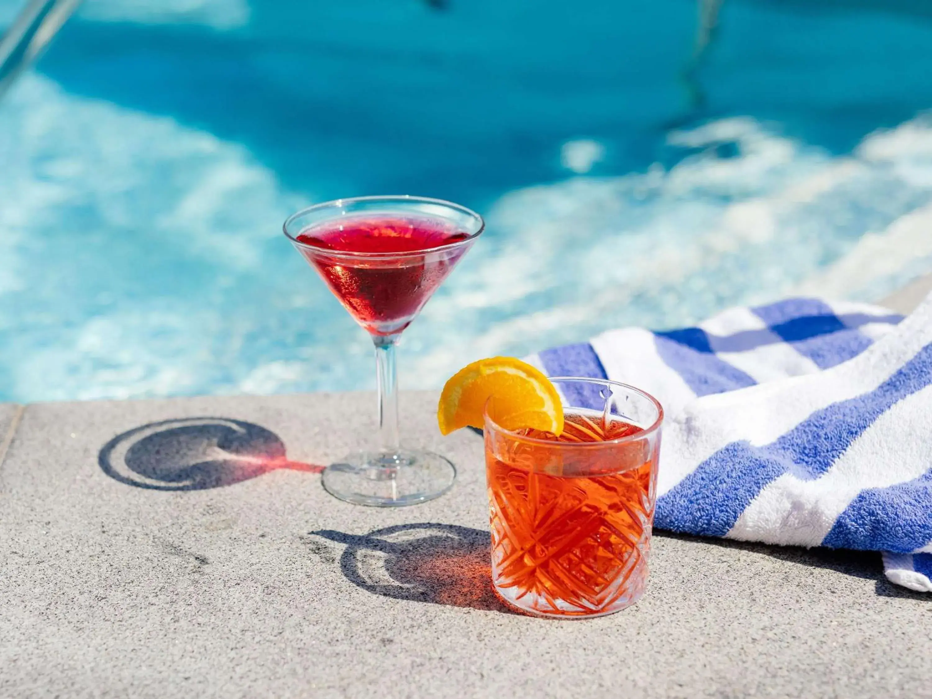 Pool view in Pullman Brisbane Airport Pool view in Pullman Brisbane Airport