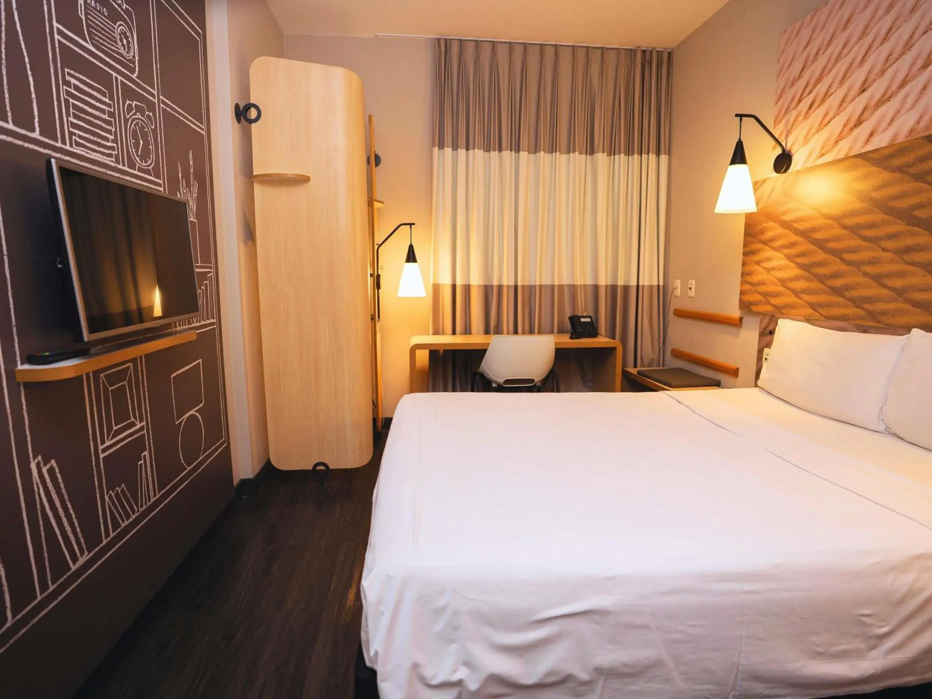 Bedroom, Bed in ibis Sao Bernardo do Campo Bedroom, Bed in ibis Sao Bernardo do Campo