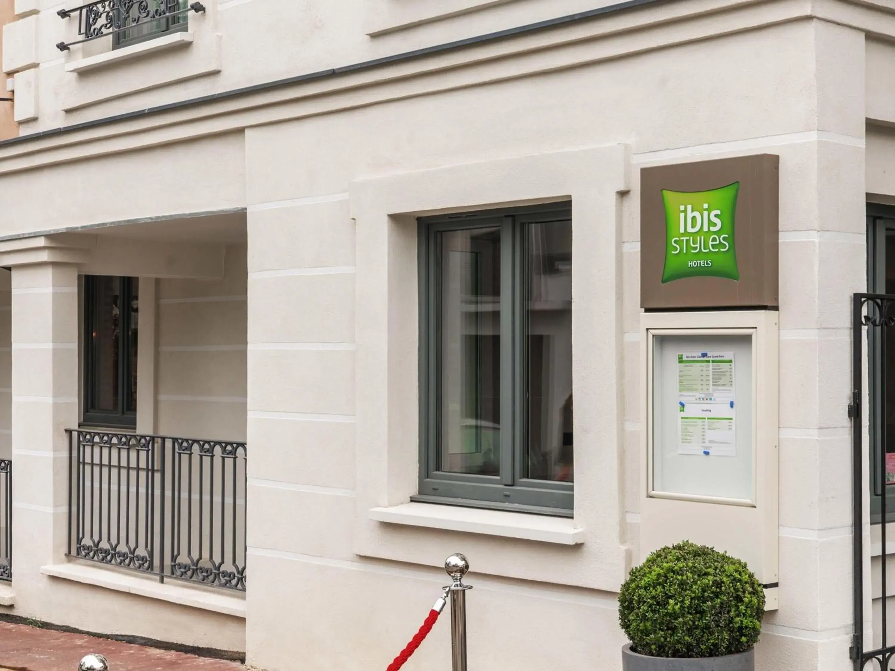 Property building in ibis Styles Clamart Gare Grand Paris Property building in ibis Styles Clamart Gare Grand Paris