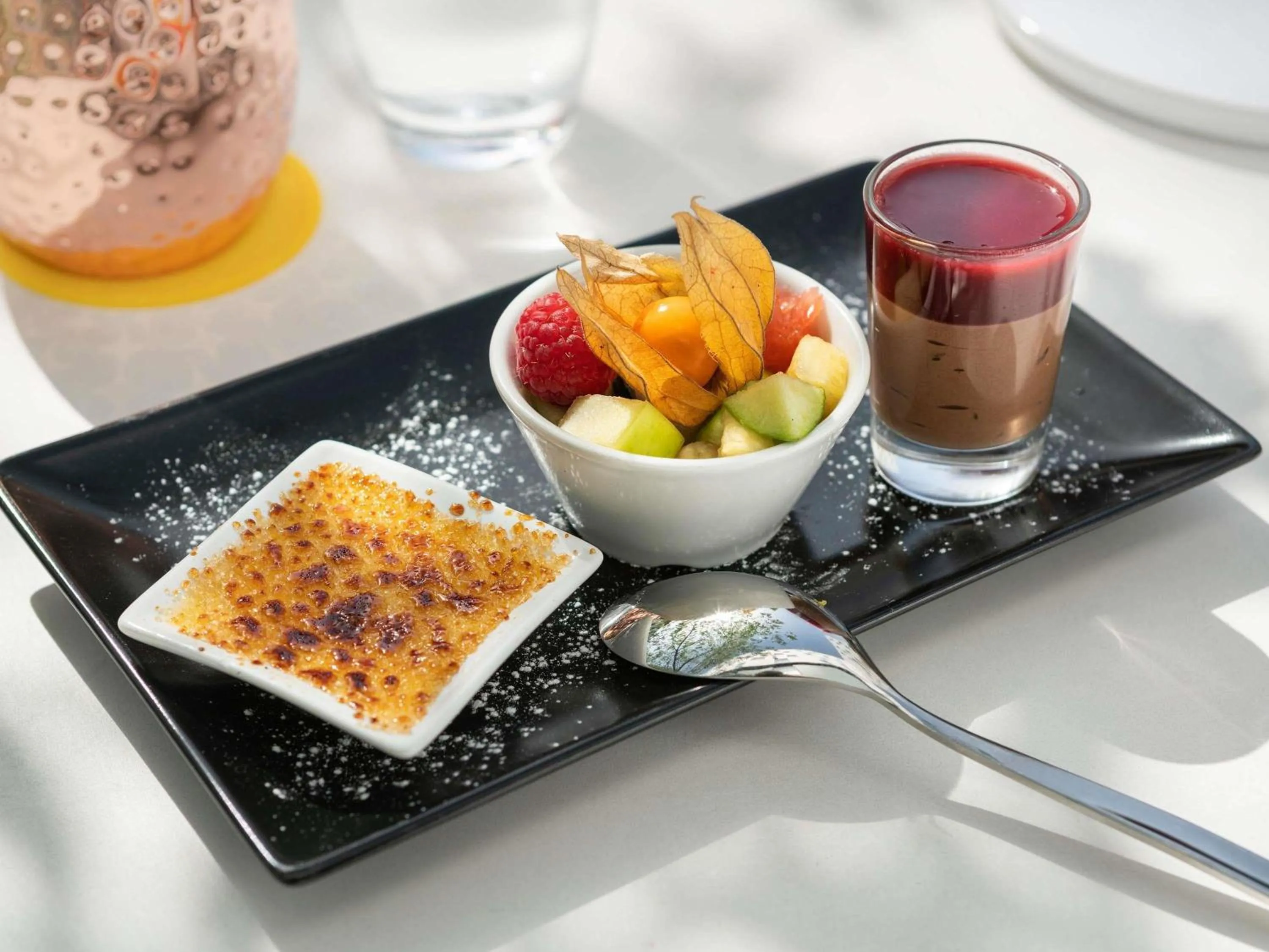 Restaurant/places to eat in Novotel Paris Coeur d'Orly Airport