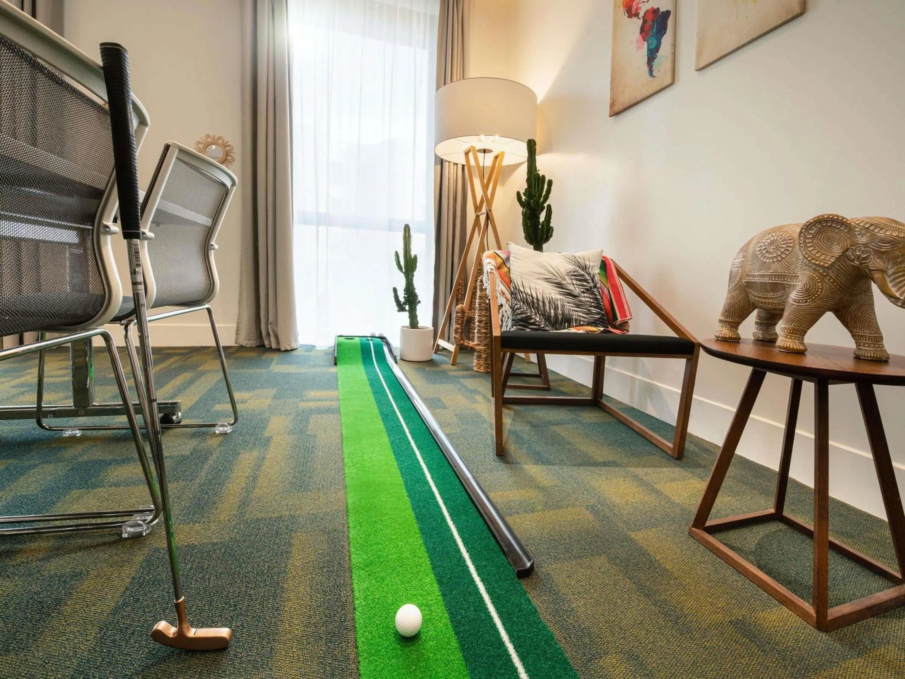 Meeting/conference room in Novotel Paris Coeur d'Orly Airport