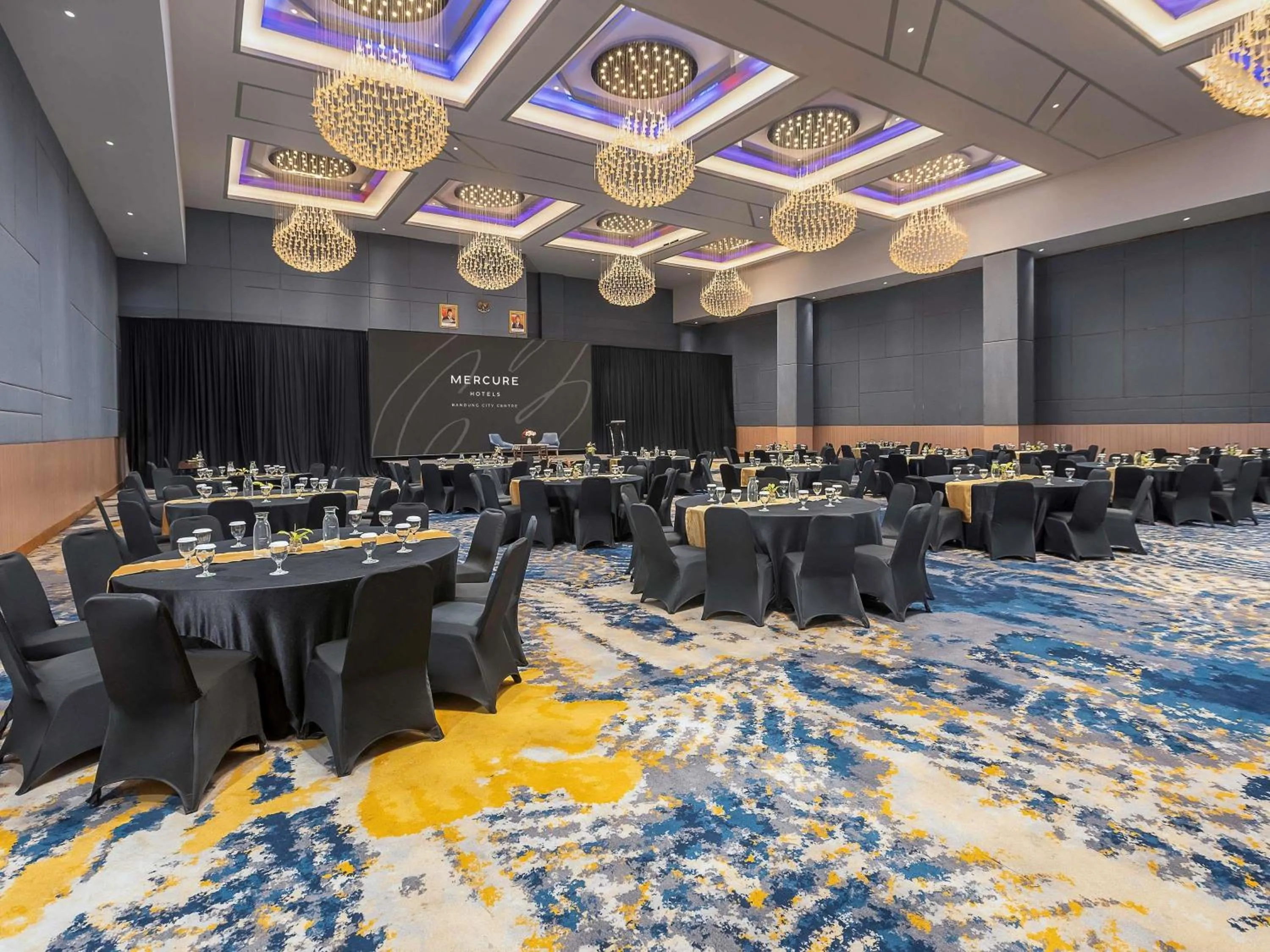 Property building in Mercure Bandung City Centre