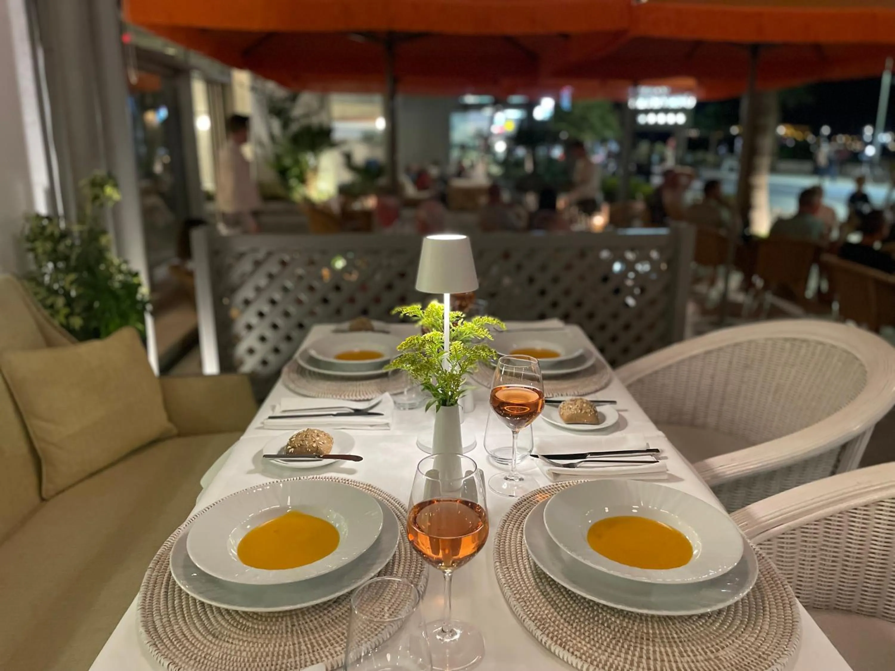 Restaurant/places to eat in Aquila Porto Rethymno