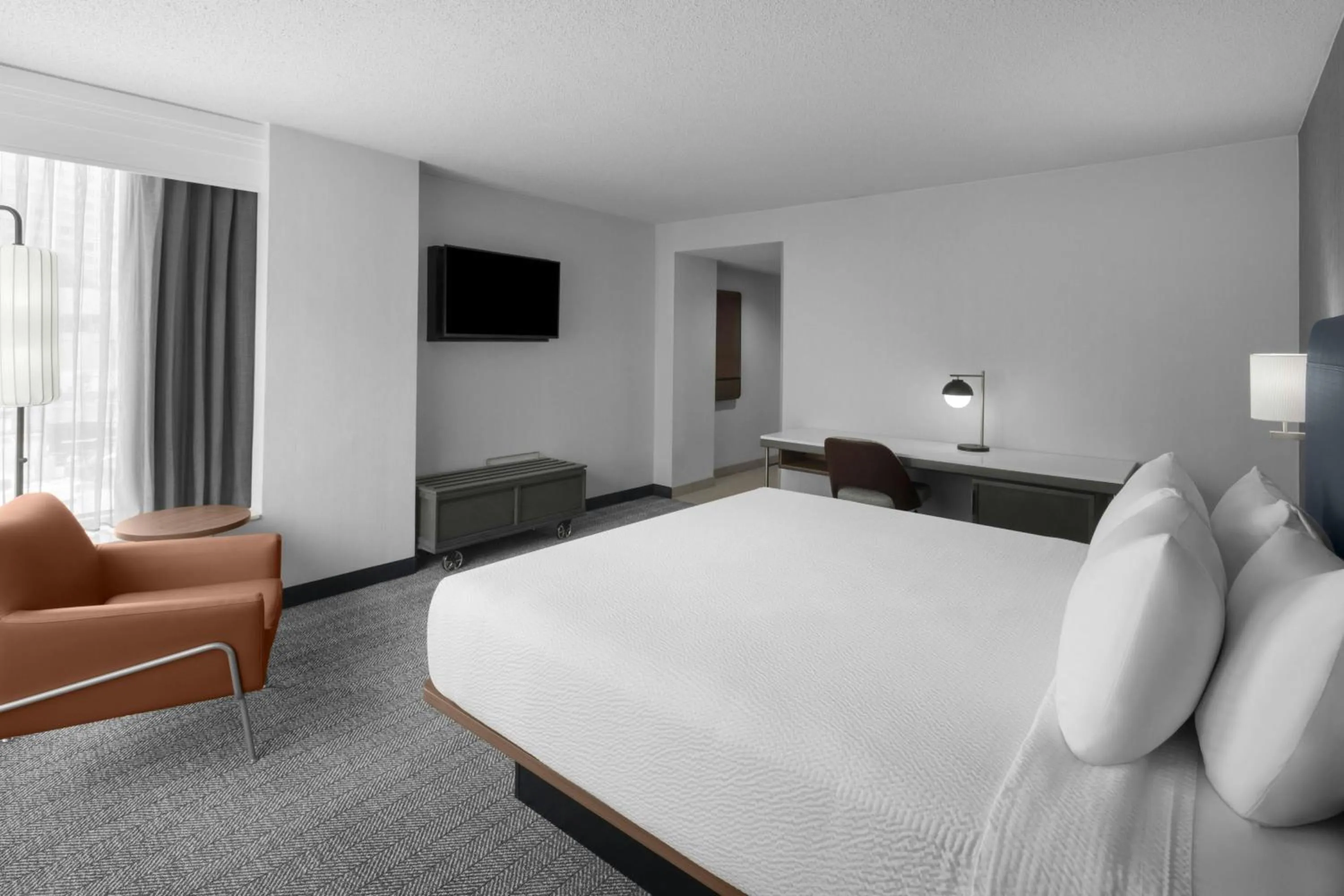 Photo of the whole room, Bed in Courtyard by Marriott Atlanta Buckhead