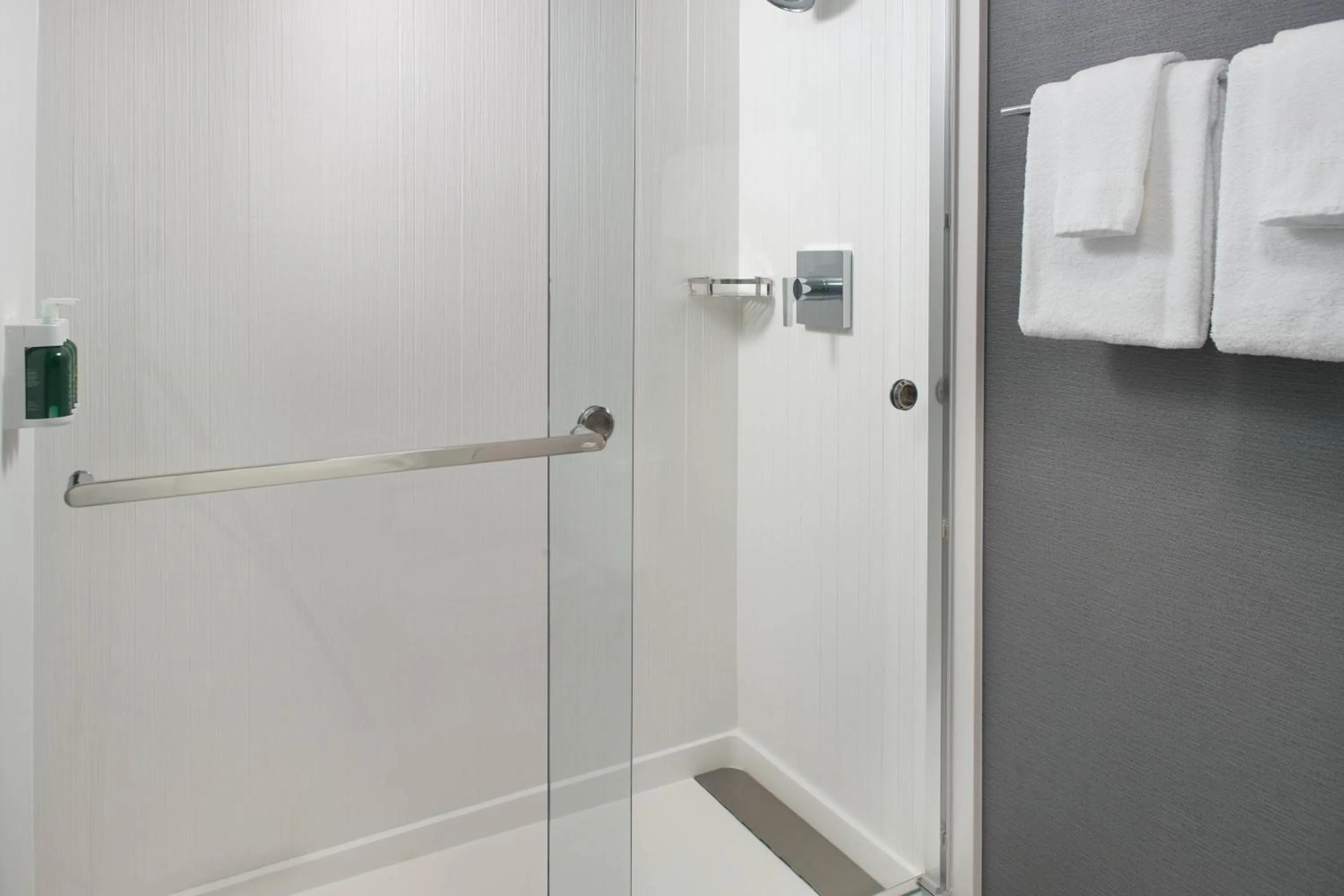 Bathroom in Courtyard by Marriott Raleigh Midtown