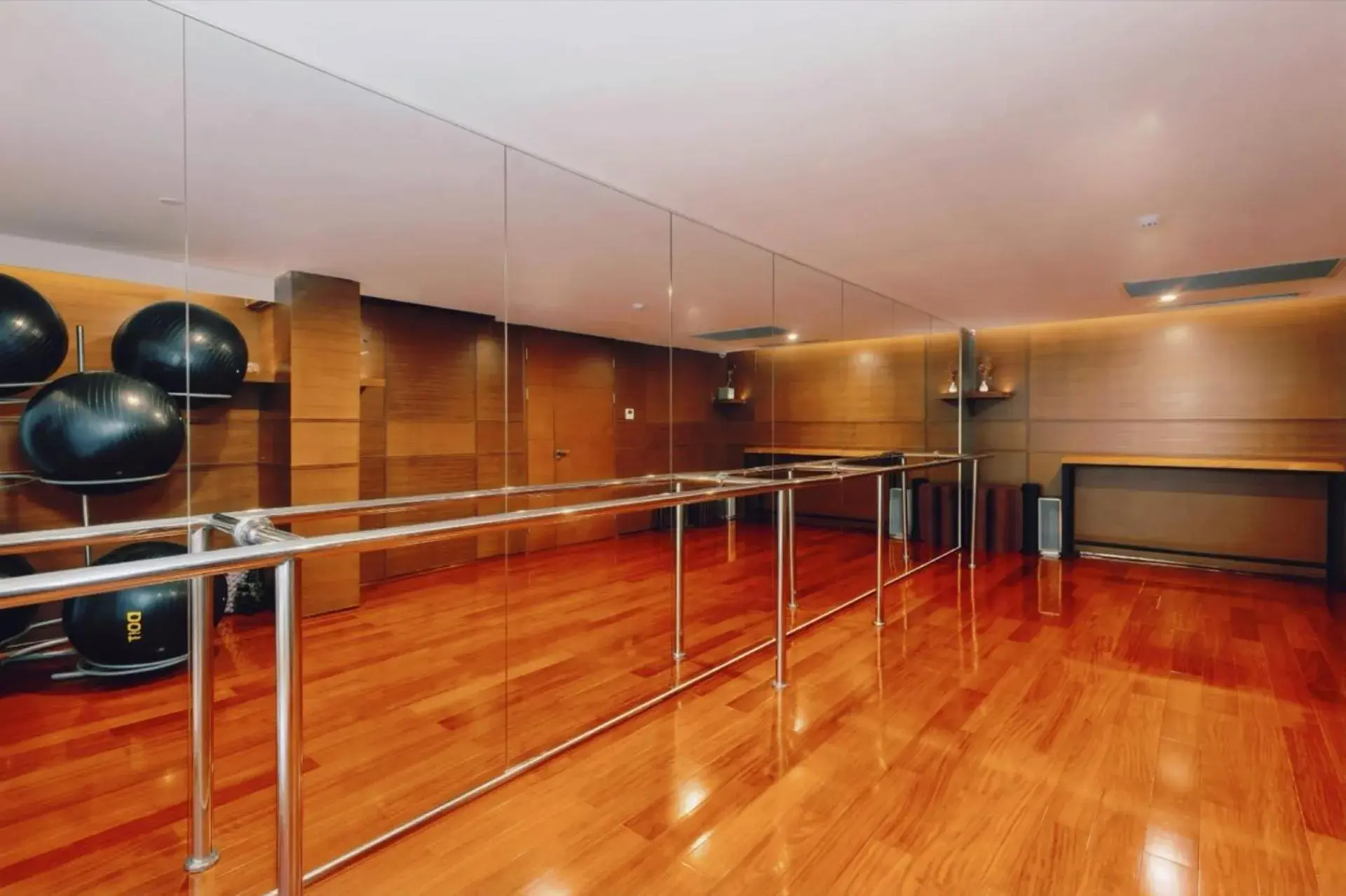 Fitness centre/facilities in Fraser Suites Shenzhen Fitness centre/facilities in Fraser Suites Shenzhen