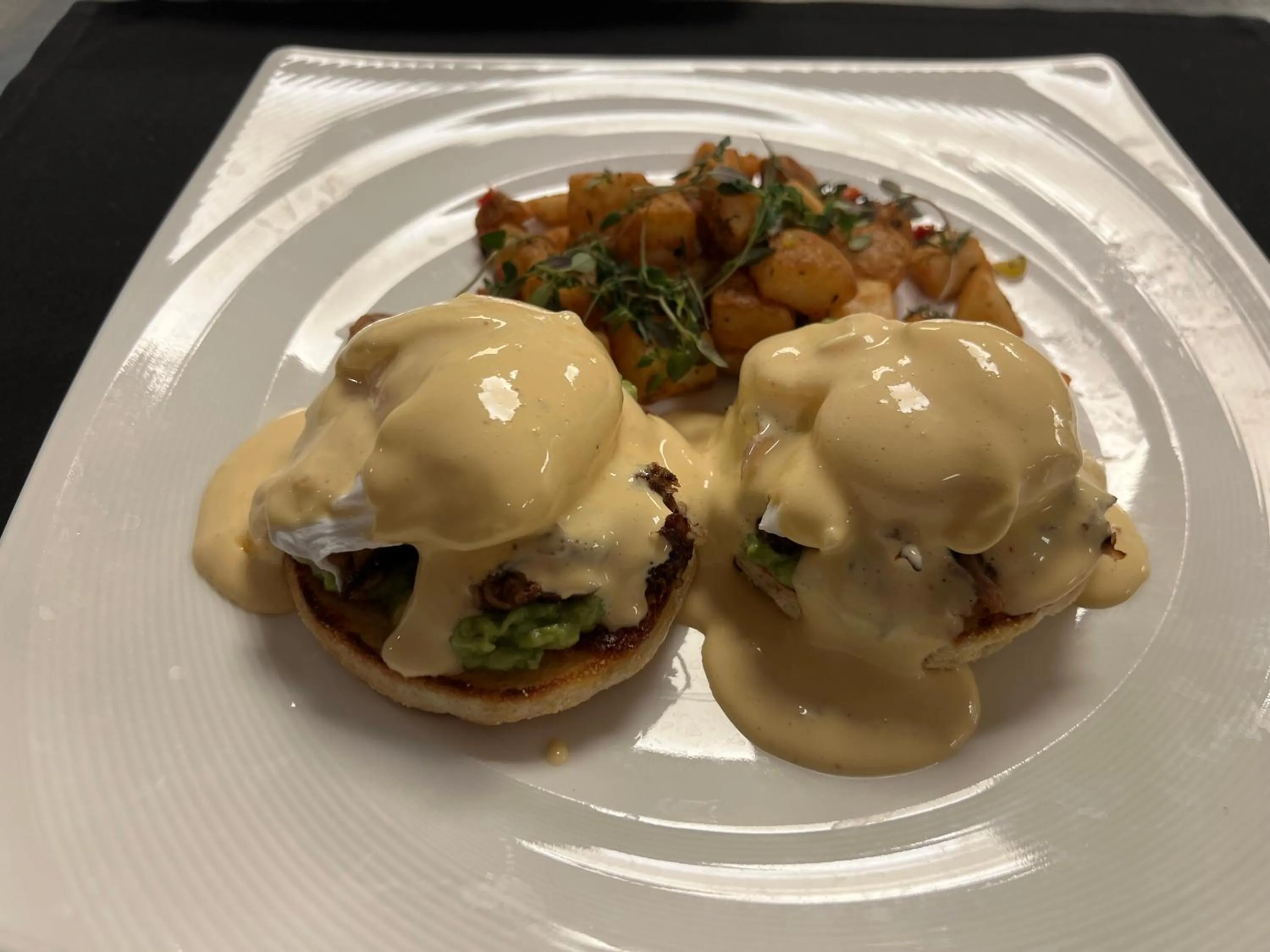 Breakfast in Courtyard by Marriott San Diego Downtown