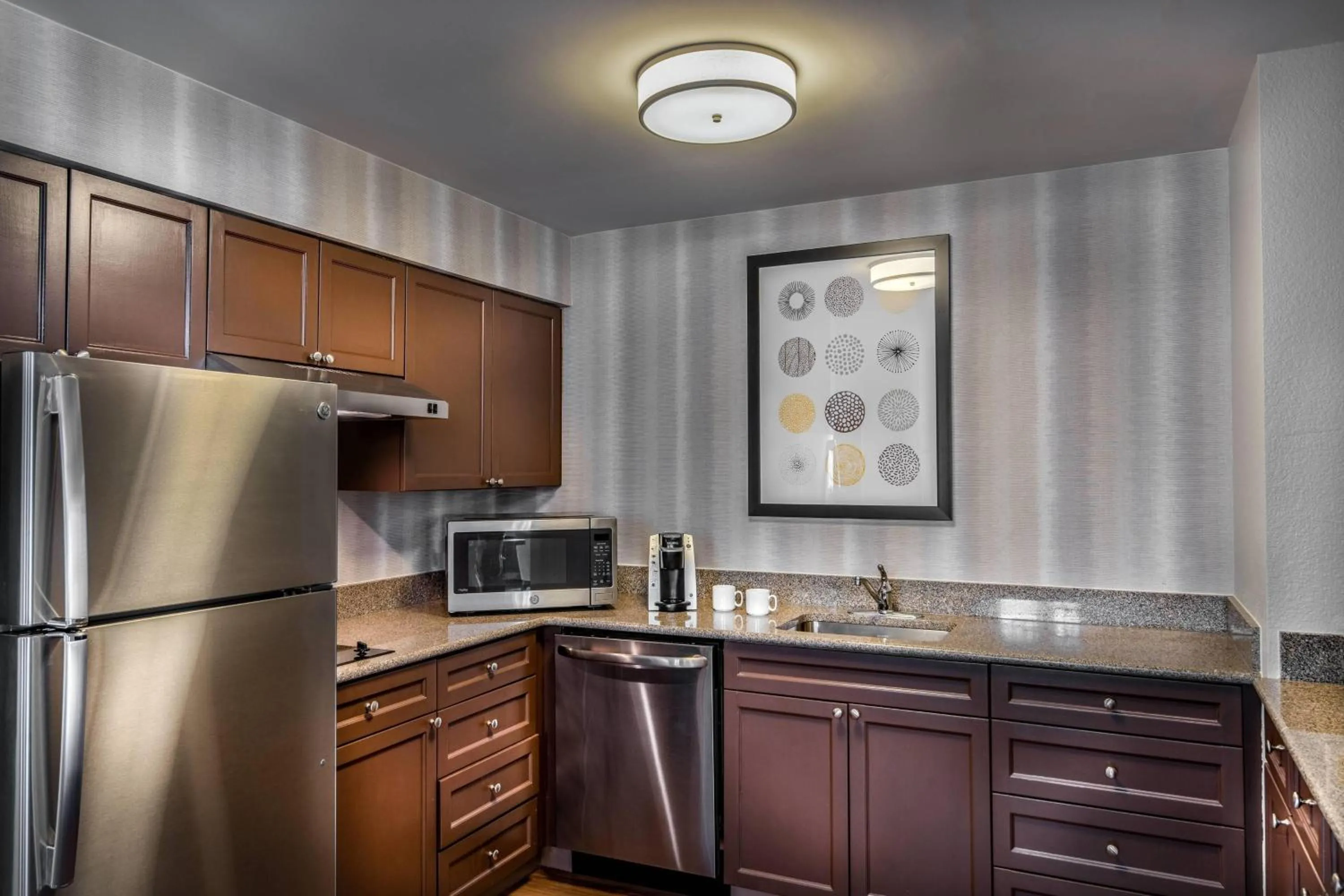 Kitchen or kitchenette in Residence Inn by Marriott Washington, DC National Mall