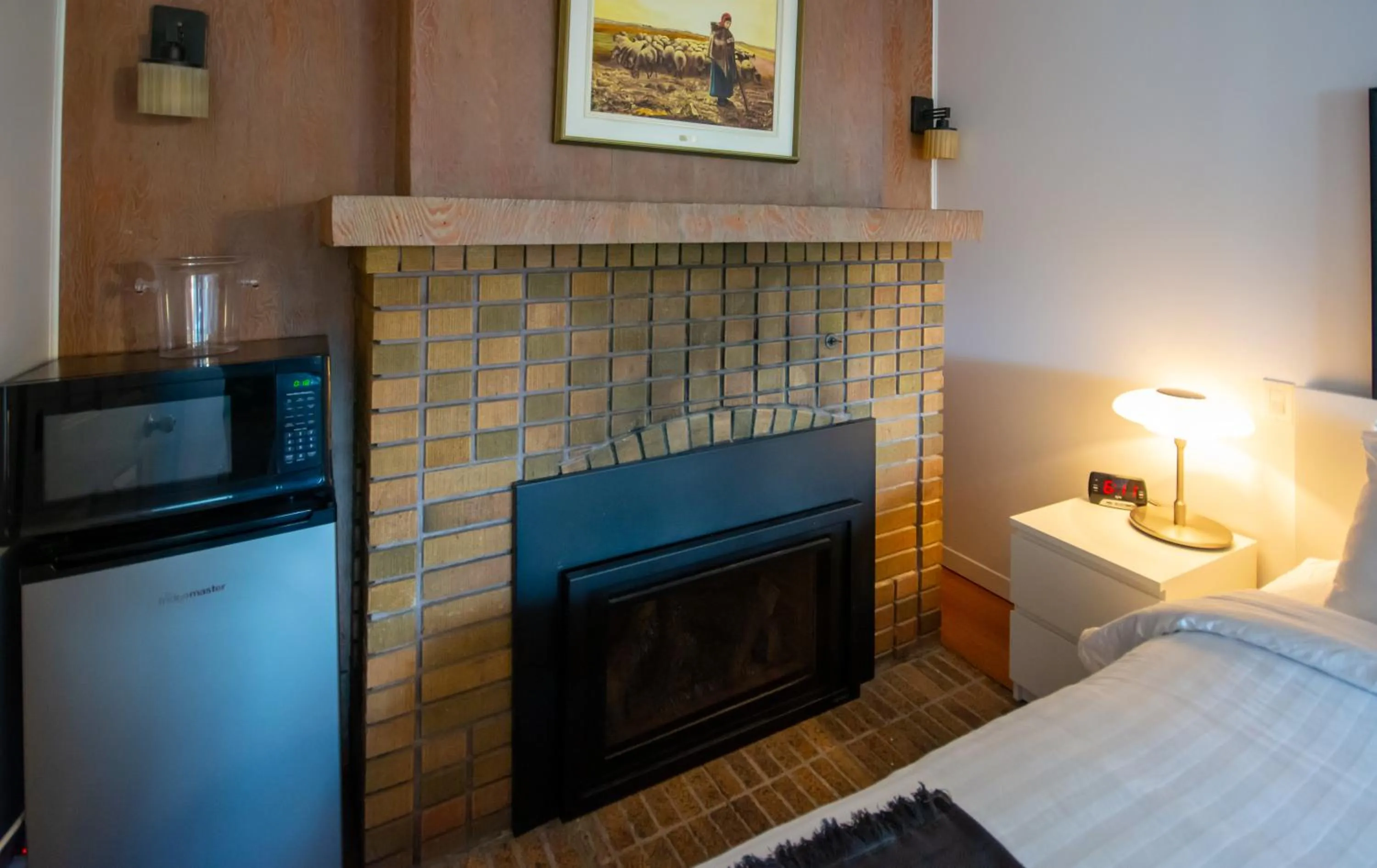 Bed in Auberge Hotel Spa Watel