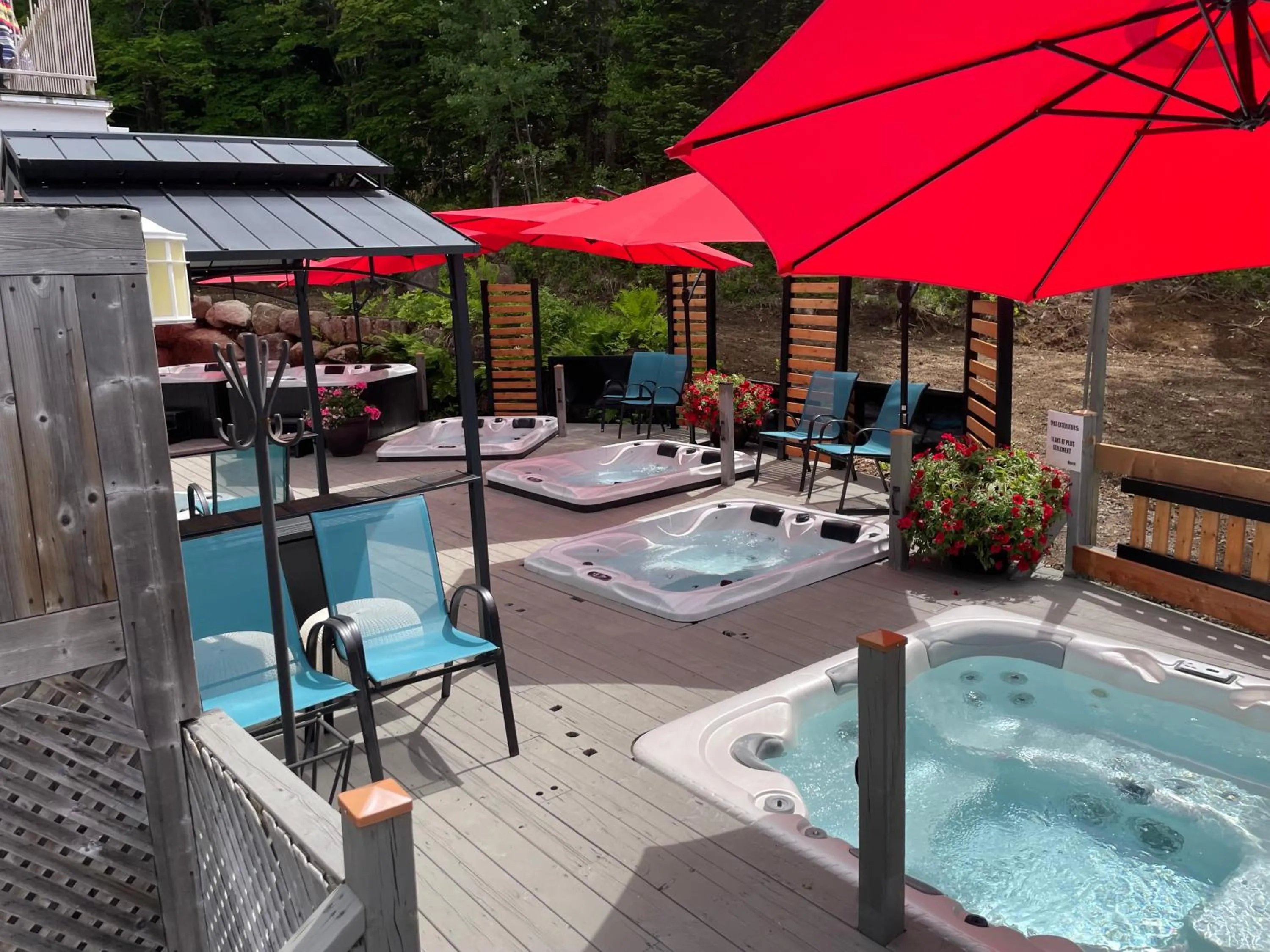 Hot Tub in Auberge Hotel Spa Watel