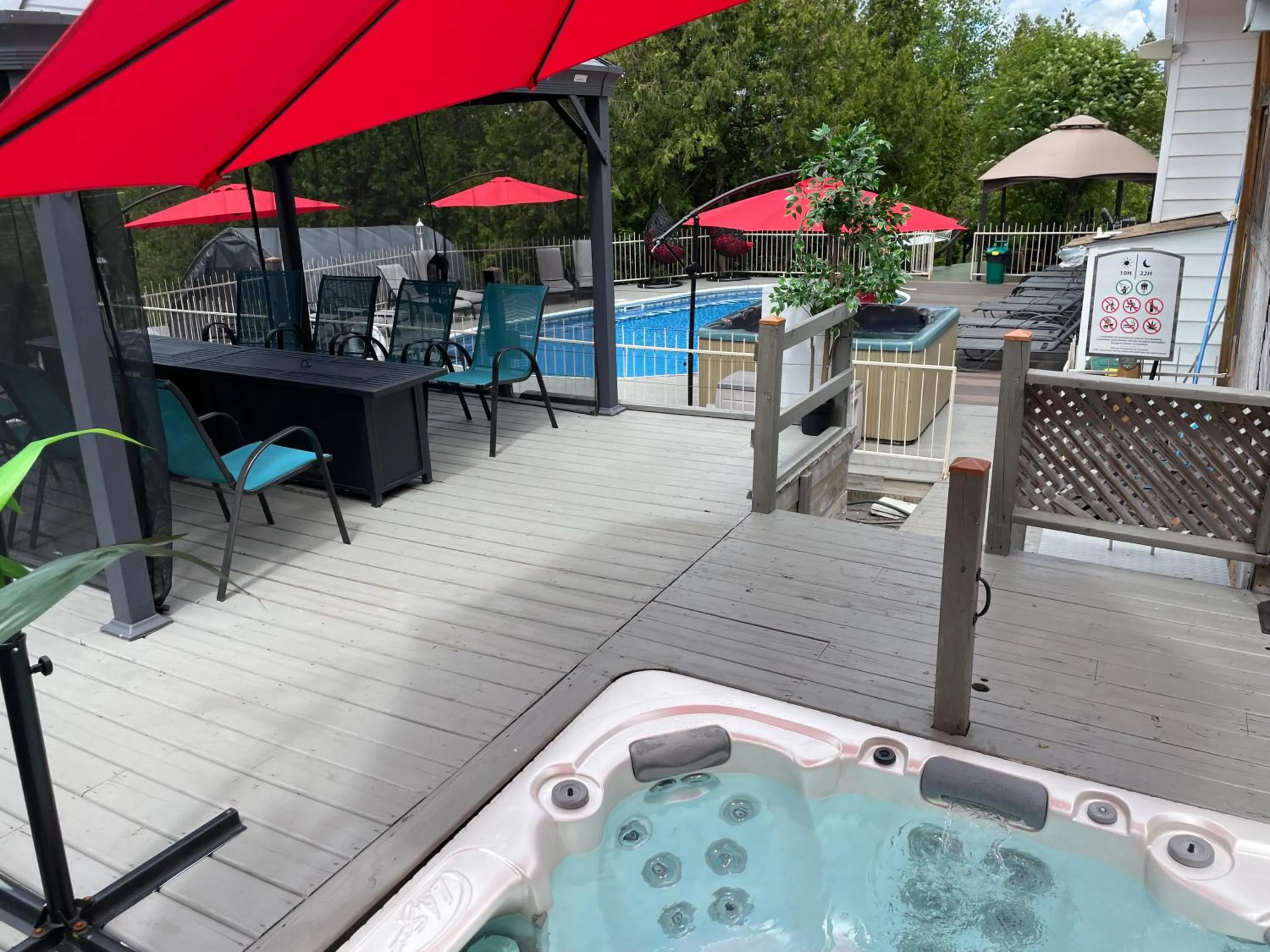 Hot Tub in Auberge Hotel Spa Watel