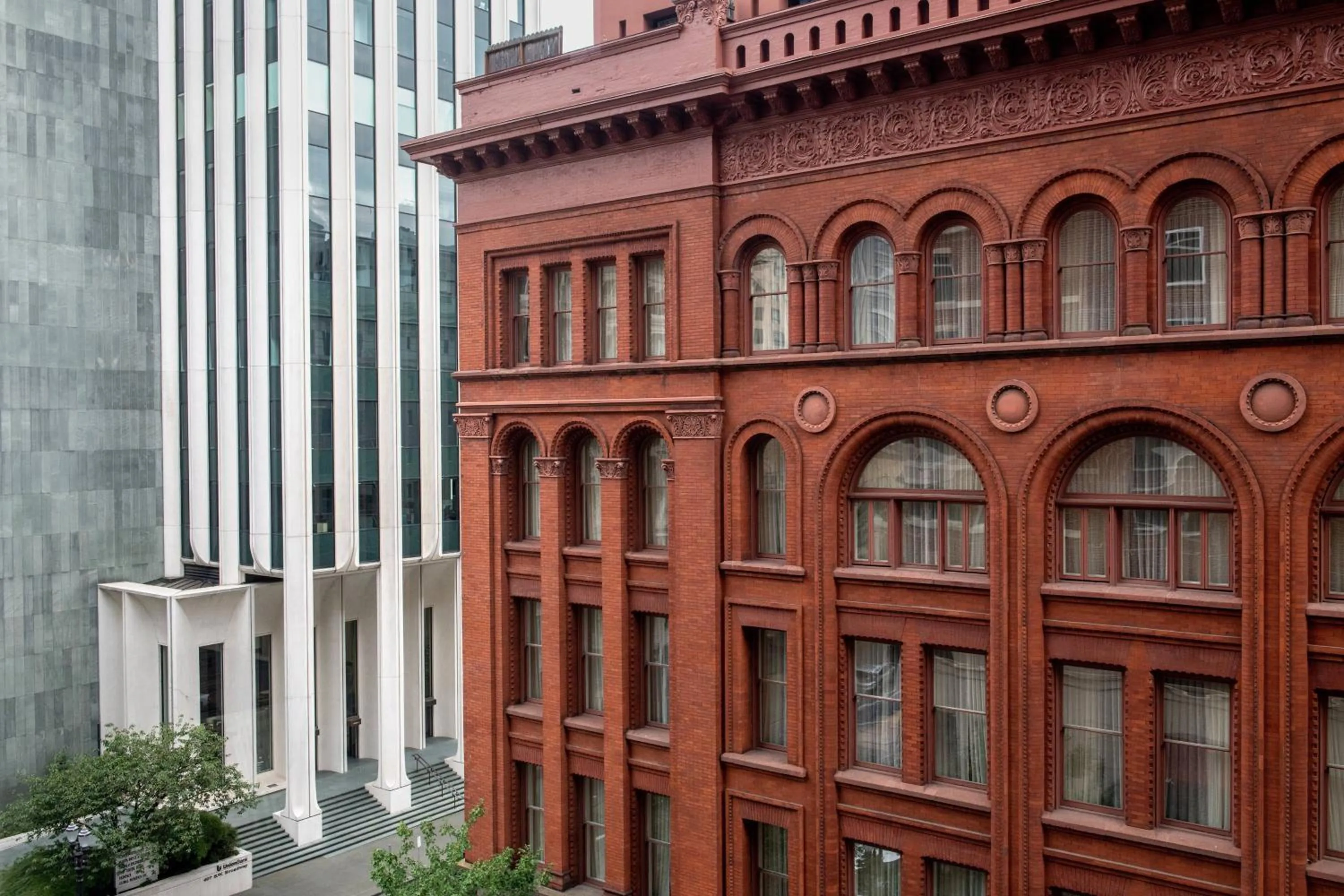 Photo of the whole room in The Bidwell Marriott Portland