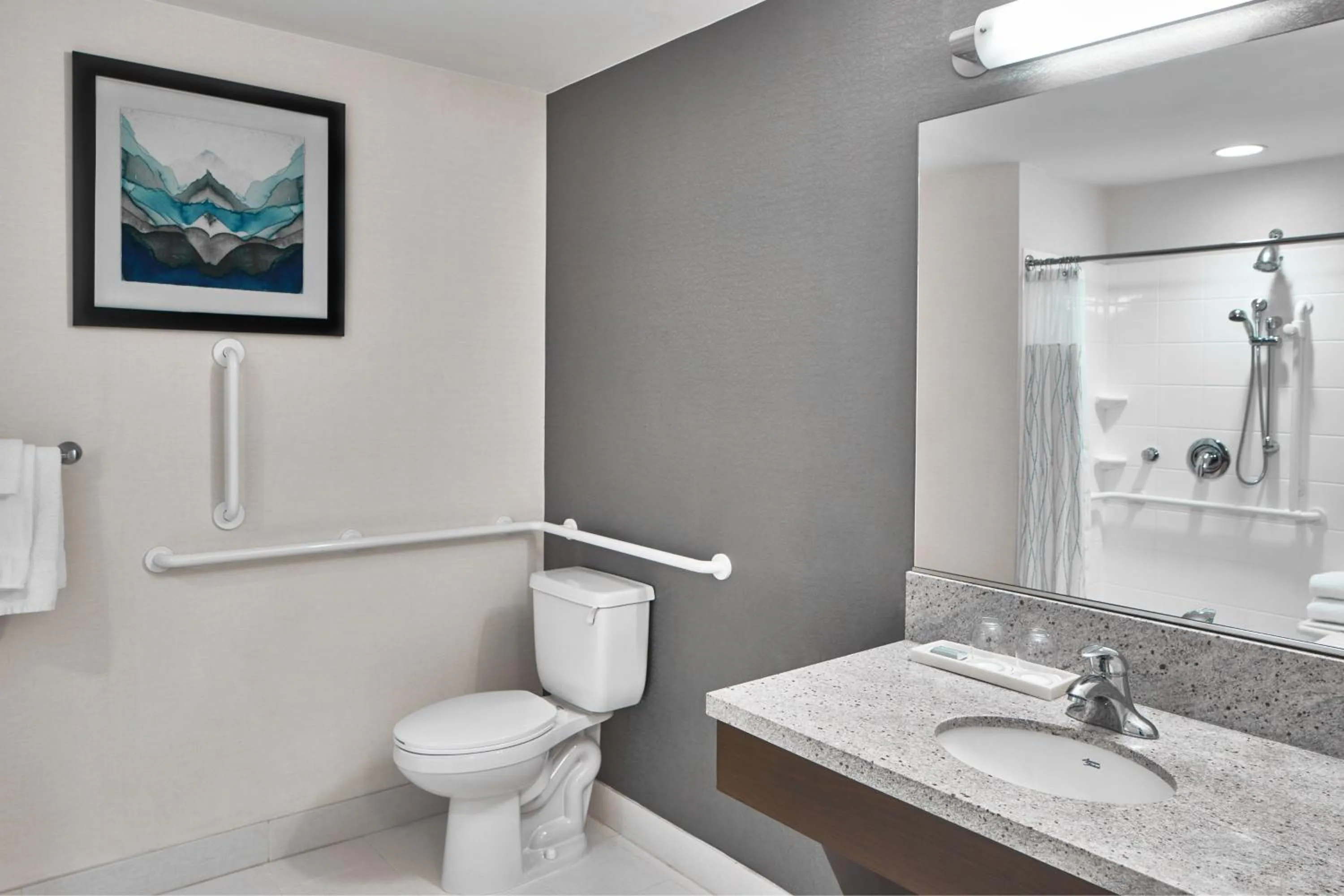 Bathroom in Courtyard by Marriott Portland City Center