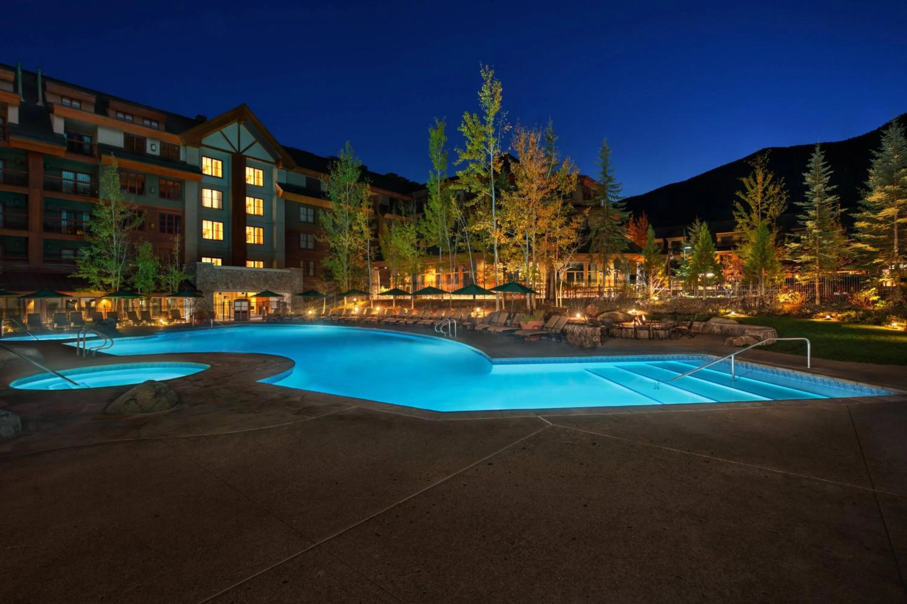Swimming pool in Marriott Grand Residence Club, Lake Tahoe