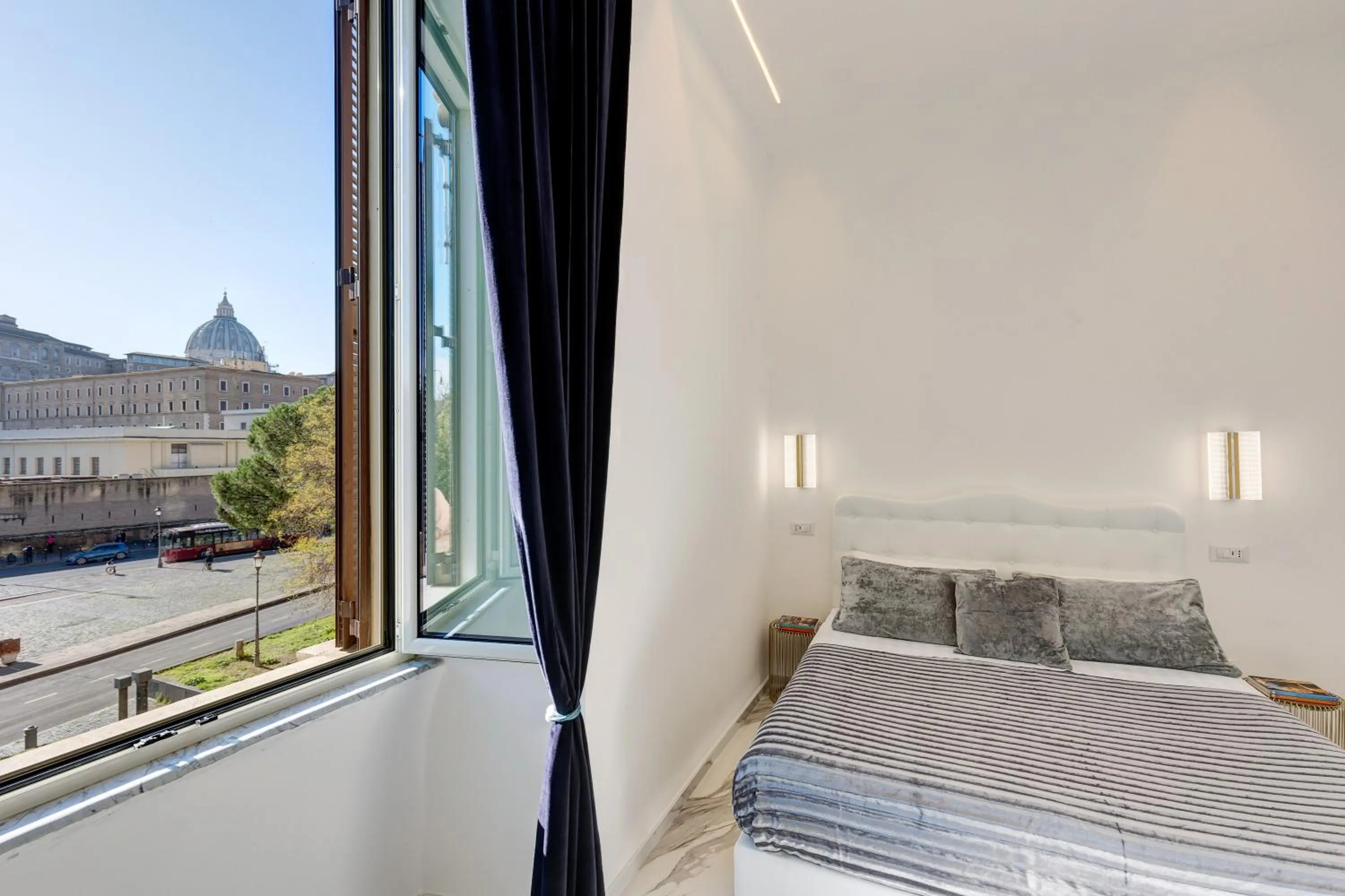 Nearby landmark, Bed in St. Peter Grand Suite