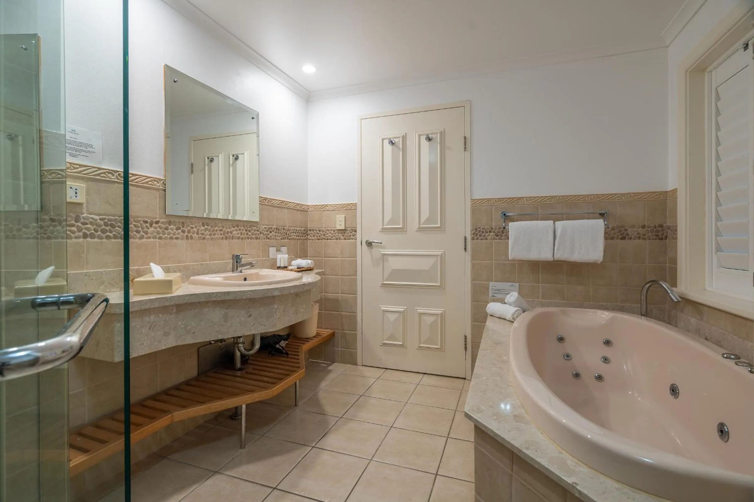 Harrington River Lodge