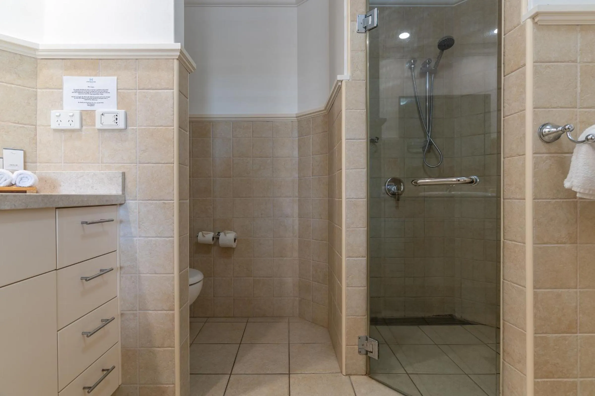 Harrington River Lodge