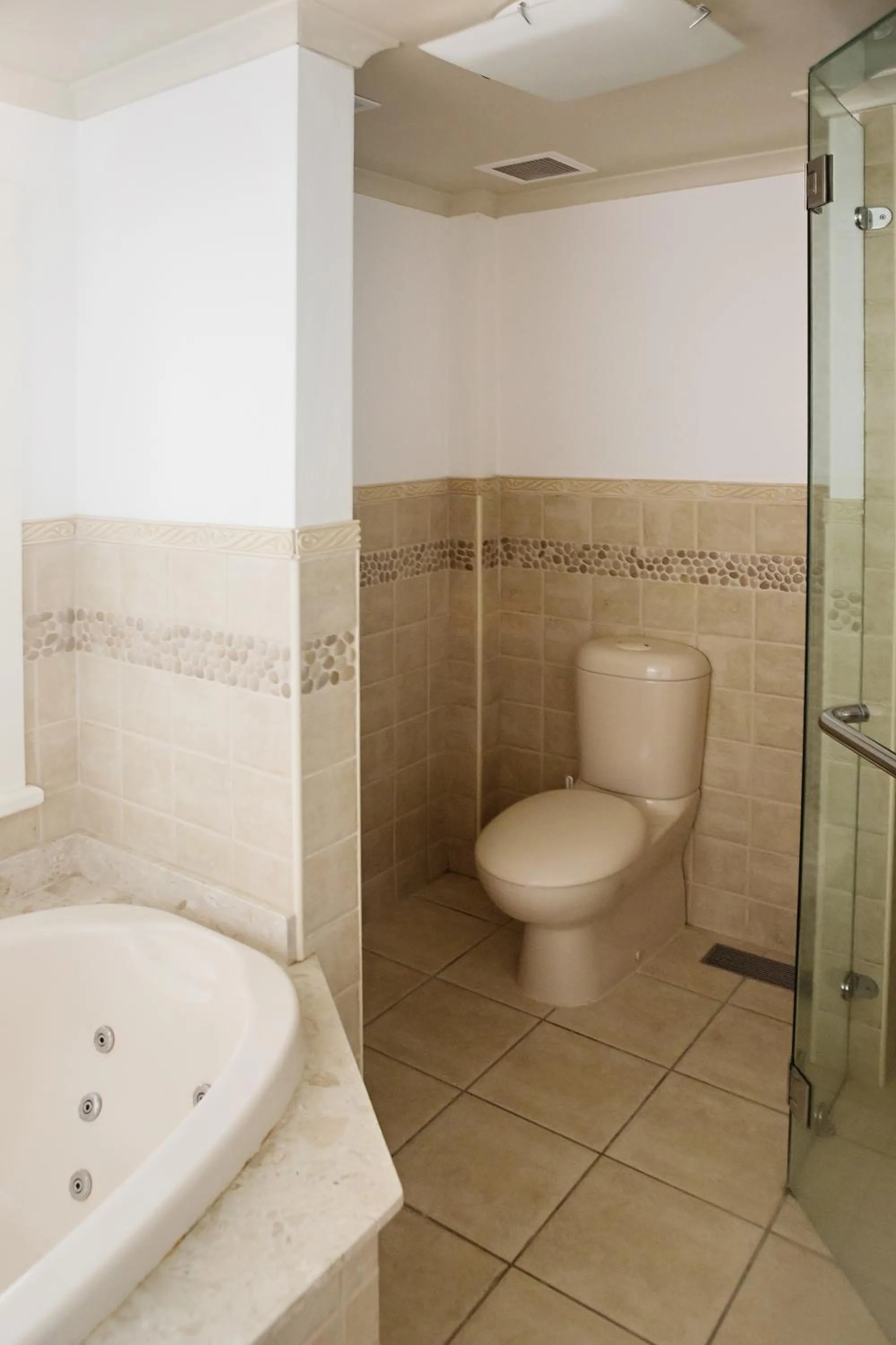 Toilet in Harrington River Lodge