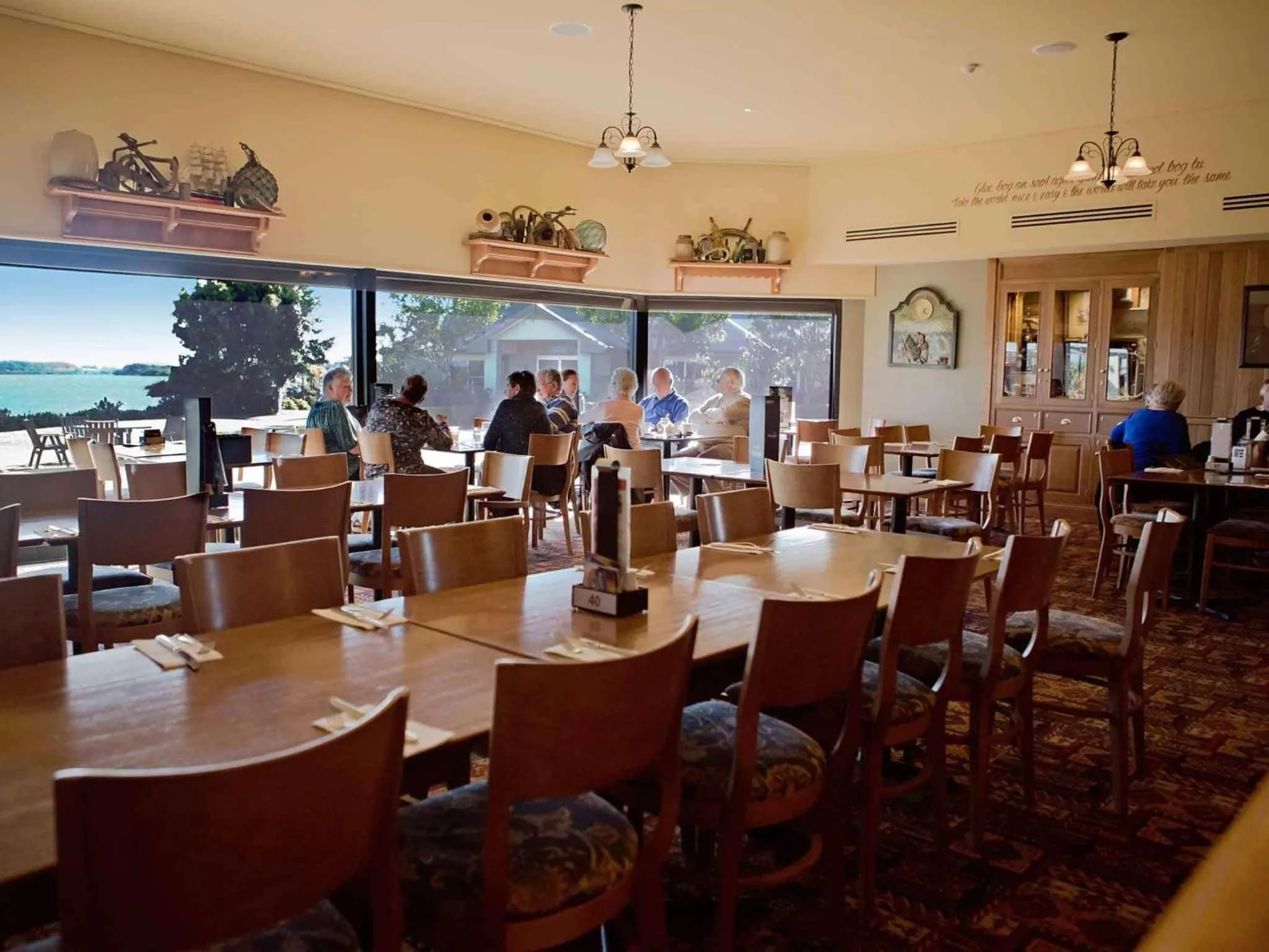 Restaurant/places to eat in Harrington River Lodge