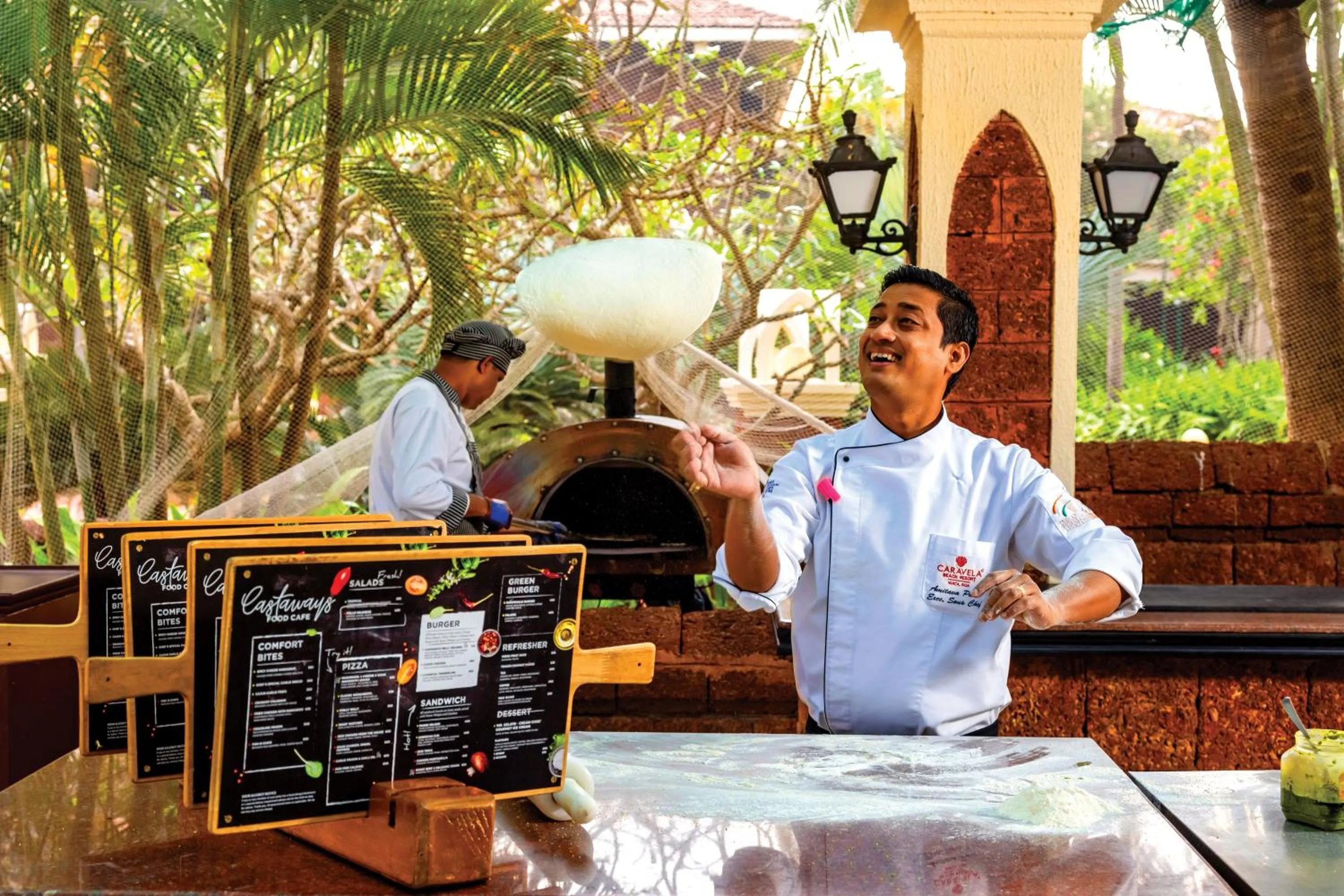 Restaurant/places to eat in Caravela Beach Resort