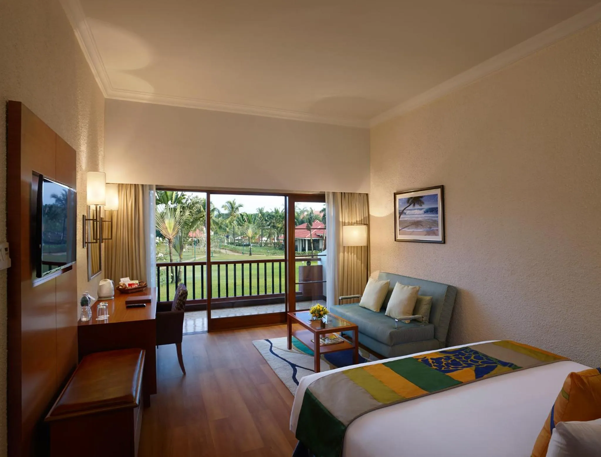Bedroom, Bed in Caravela Beach Resort