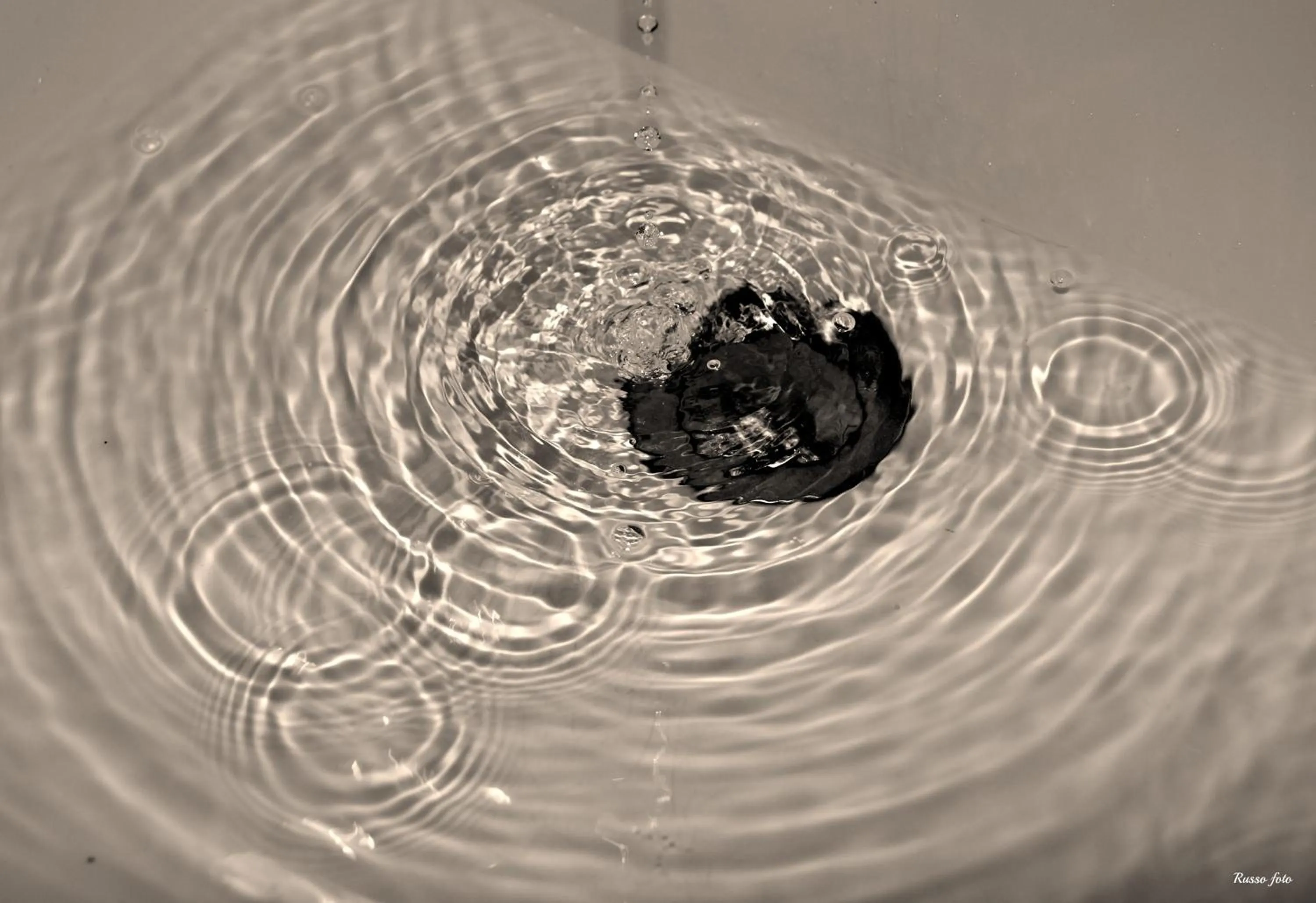 Decorative detail in Charming House Iqs